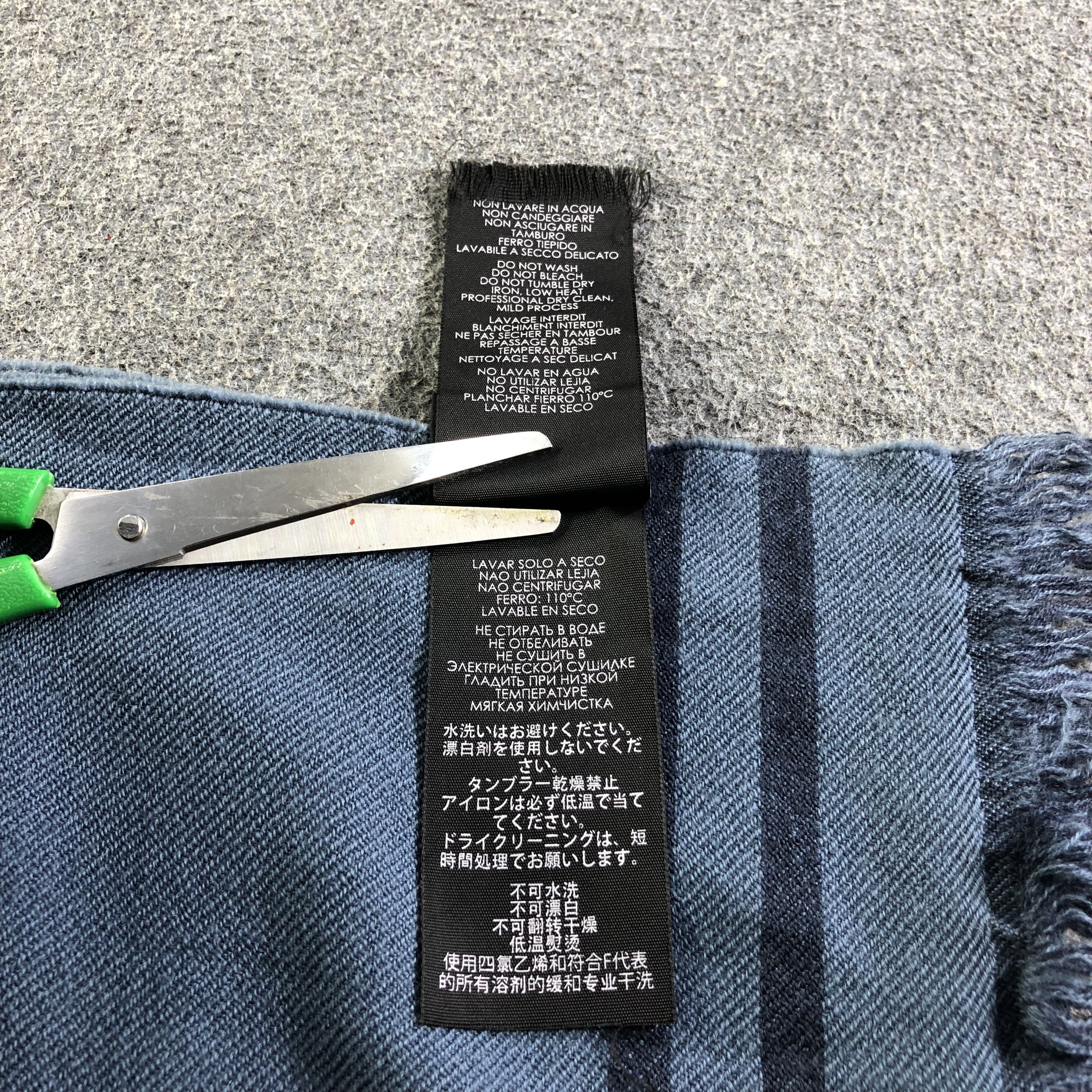 Gucci Gucci Monogram Full Print GG Wool Scarf Muffler V2627 Size ONE SIZE - 8 Thumbnail