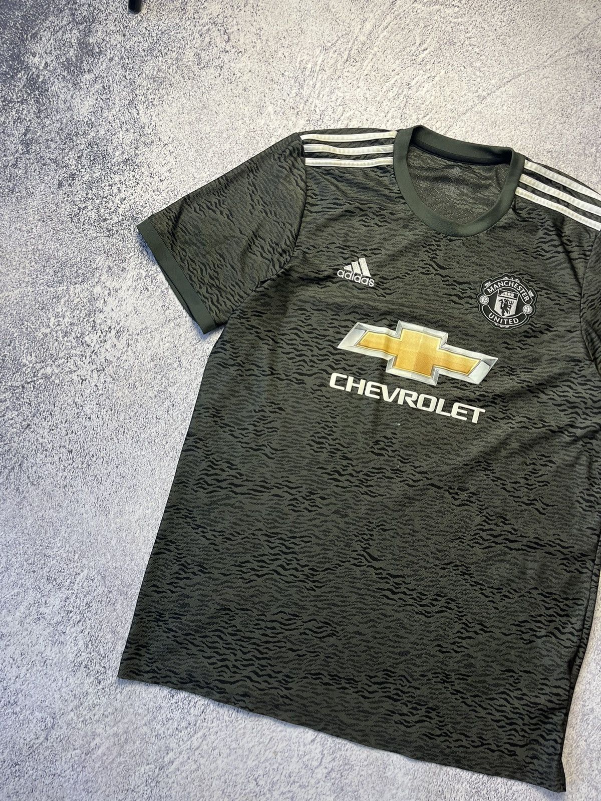 Adidas MANCHESTER UNITED 2020 2021 AWAY FOOTBALL SOCCER JERSEY Size US XL / EU 56 / 4 - 6 Thumbnail