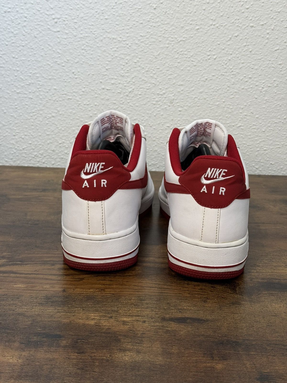 Nike Nike Air Force 1 Low White Gym Red Nubuck Swoosh 2014 Size US 10 / EU 43 - 4 Thumbnail