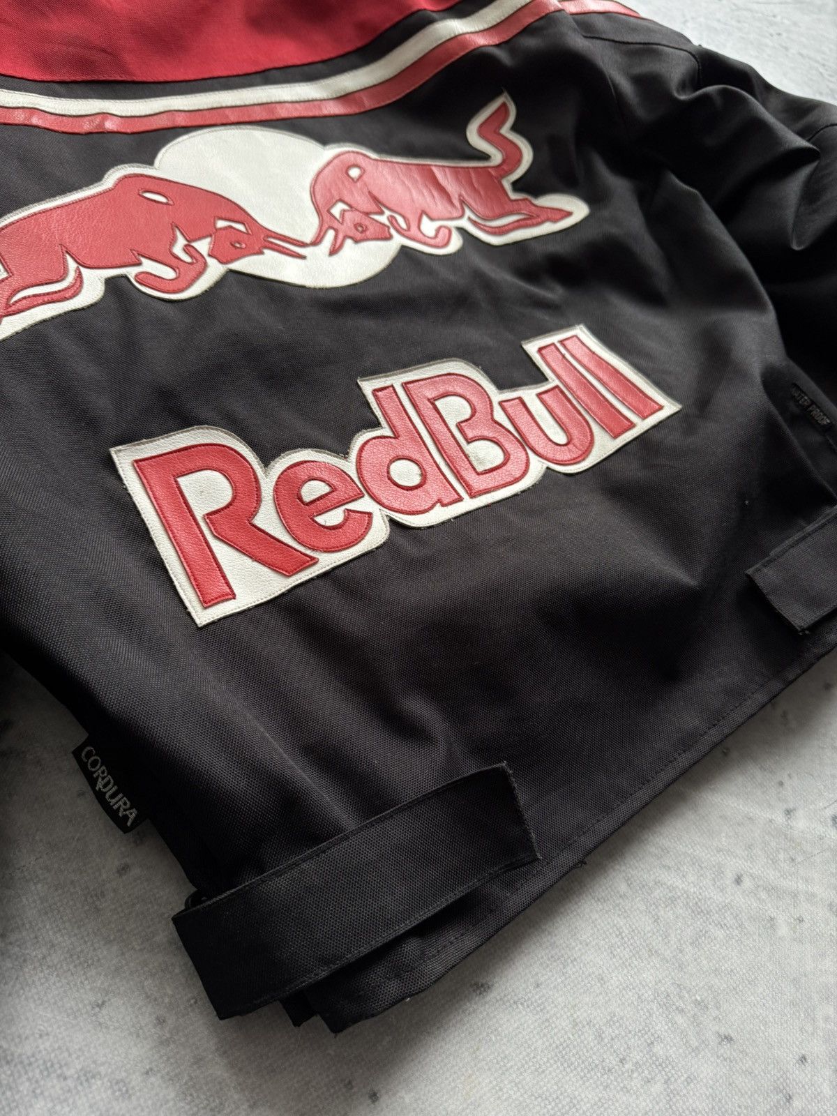 Red Bull Red Bull vintage big logo cotton jacket Size US XS / EU 42 / 0 - 9 Thumbnail