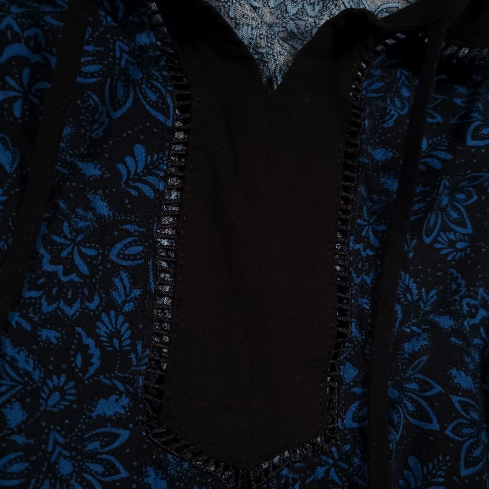 Vintage Cato Shirt Women's Small Blue Floral Long Balloon Sleeve V Neck Tunic Boho Size S / US 4 / IT 40 - 4 Thumbnail