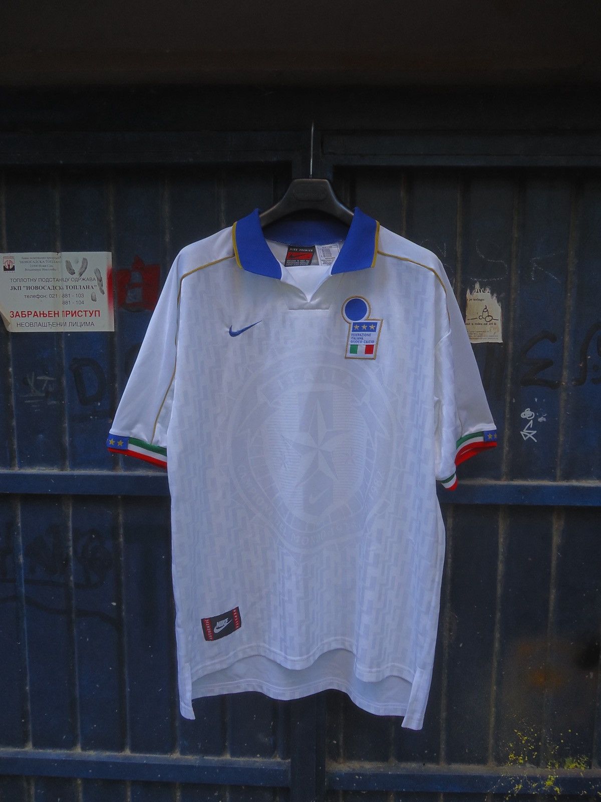 Nike 1995/96 Italy Away Kit Nike Size US XL / EU 56 / 4 - 1 Thumbnail