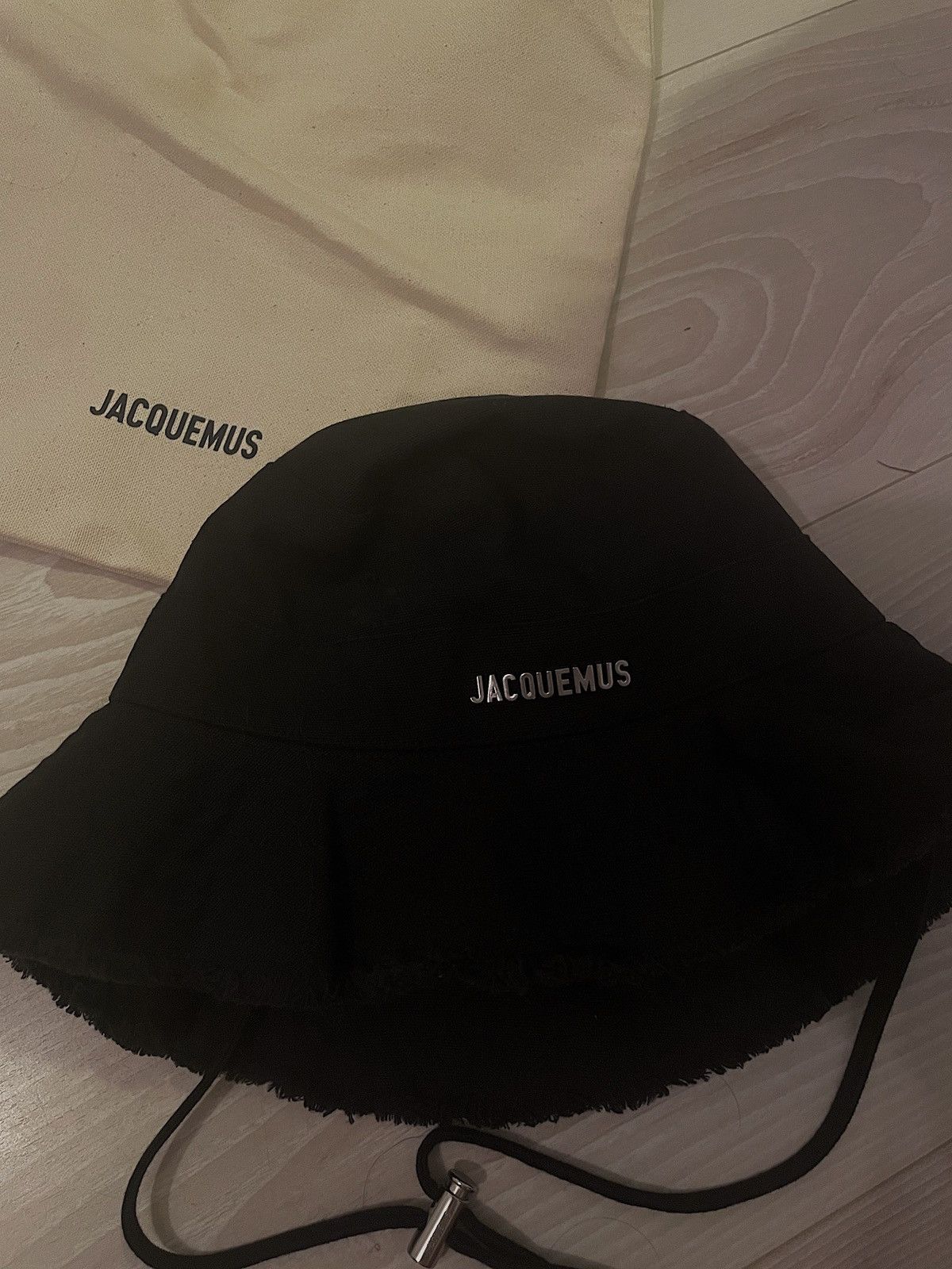 image of Jacquemus Le Bob Artichaut in Black, Women's