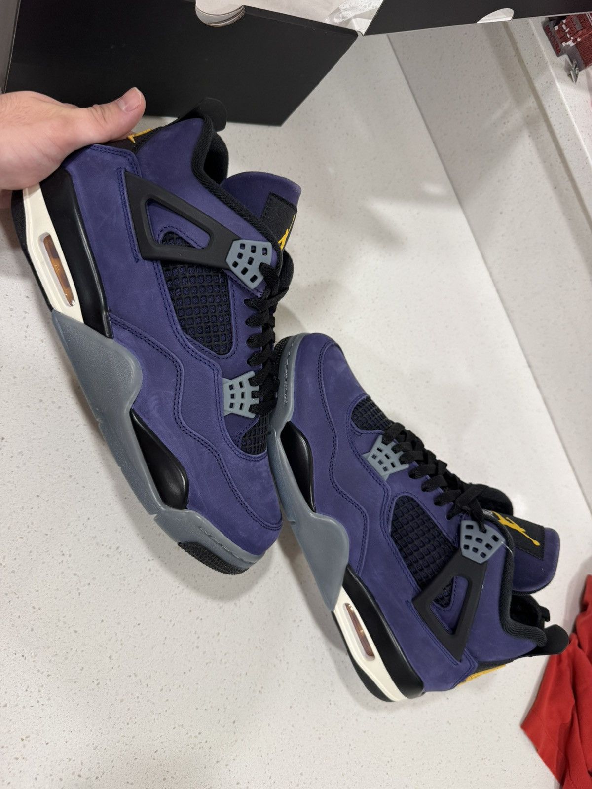 Jordan Brand Jordan 4 Lakers ( OBO ) Size US 9 / EU 42 - 4 Thumbnail