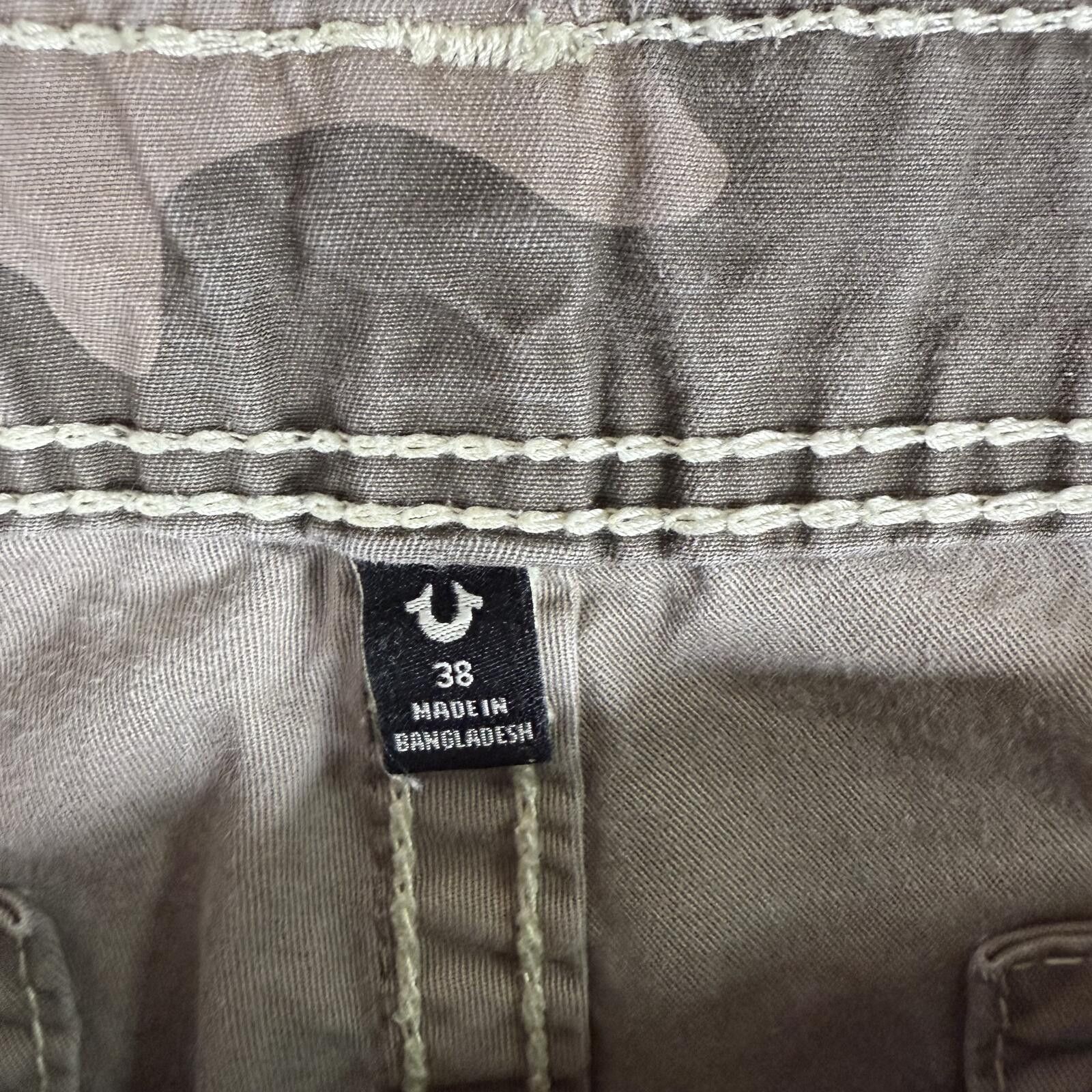 True Religion Y2K True Religion Camo Cargo Shorts 38 Size US 38 / EU 54 - 2 Thumbnail
