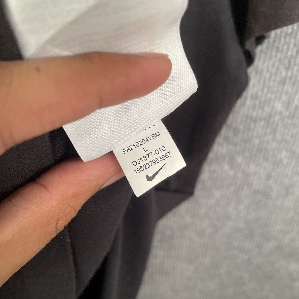Nike Y2K Nike Worldwide Streetwear T Shirt Travis Style Size US M / EU 48-50 / 2 - 7 Thumbnail