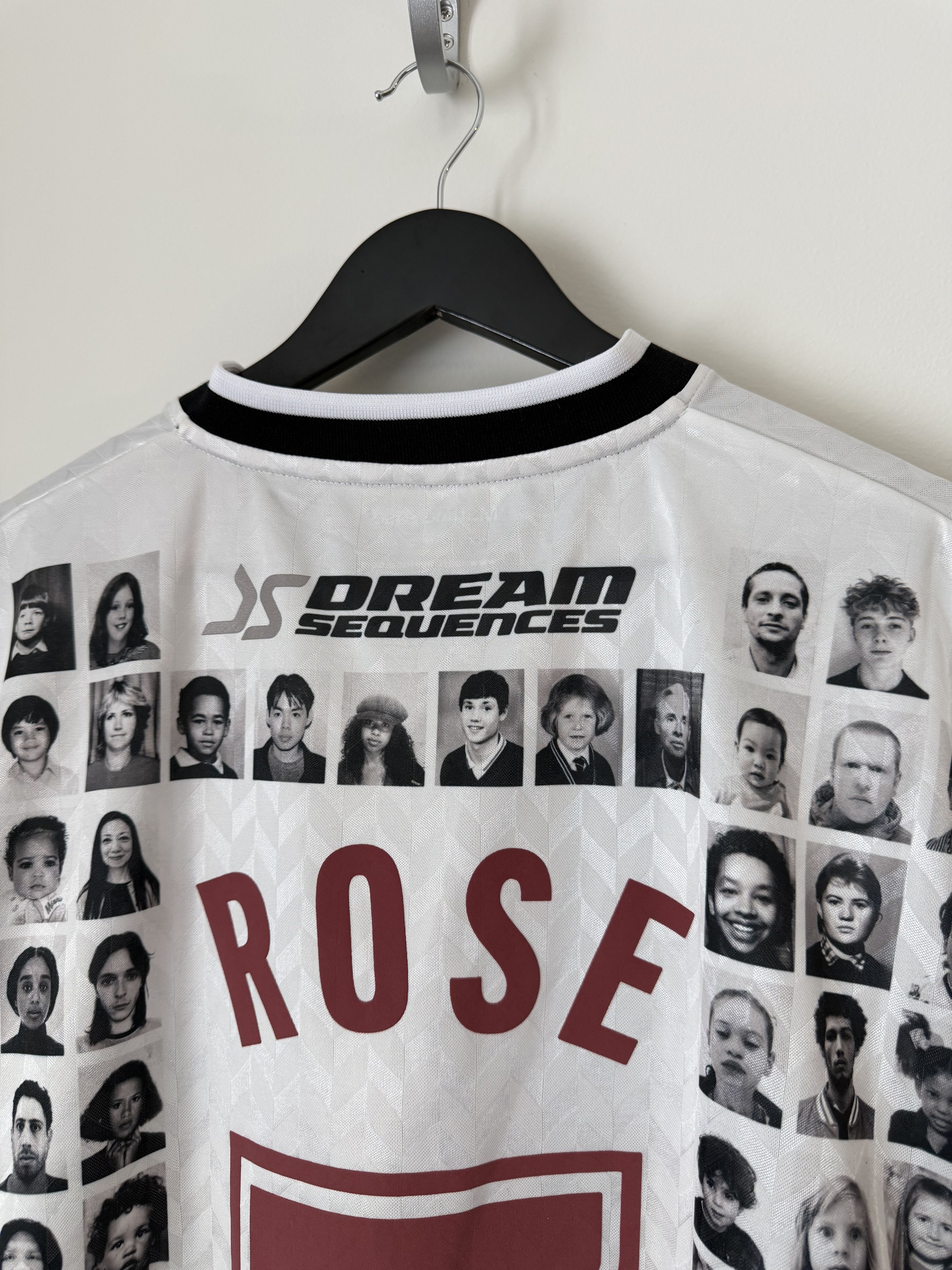 Martine Rose Martine Rose Printed Faces Football Top in White Size US M / EU 48-50 / 2 - 7 Thumbnail
