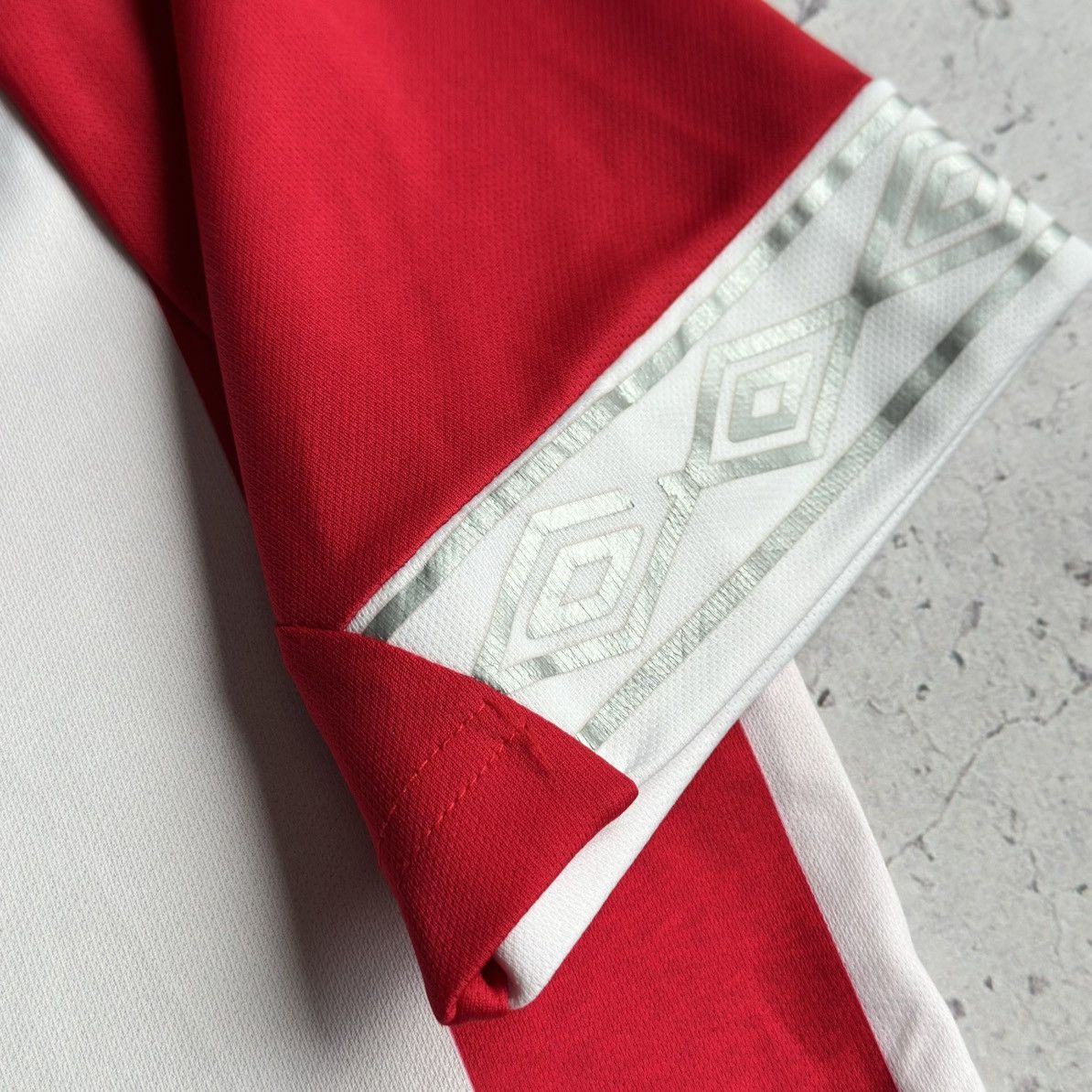 Umbro Guti #25 Umbro PSV Eindhoven 2018/19 Soccer Jersey Blokecore Size US XL / EU 56 / 4 - 12 Thumbnail