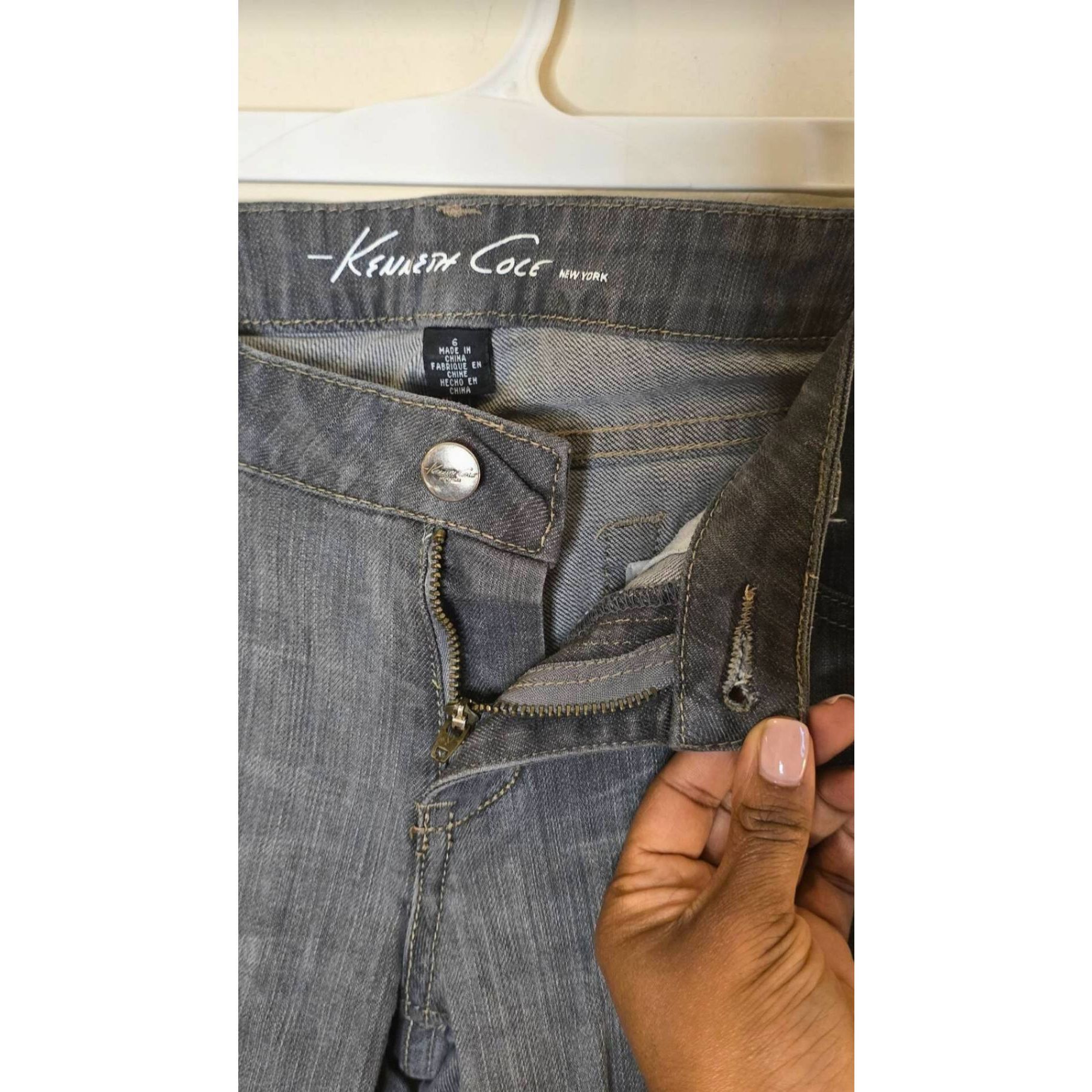Kenneth Cole Kenneth Cole Womens Jeans Size 6 Gray Mid Rise Straight Leg Size 28" / US 6 / IT 42 - 3 Thumbnail