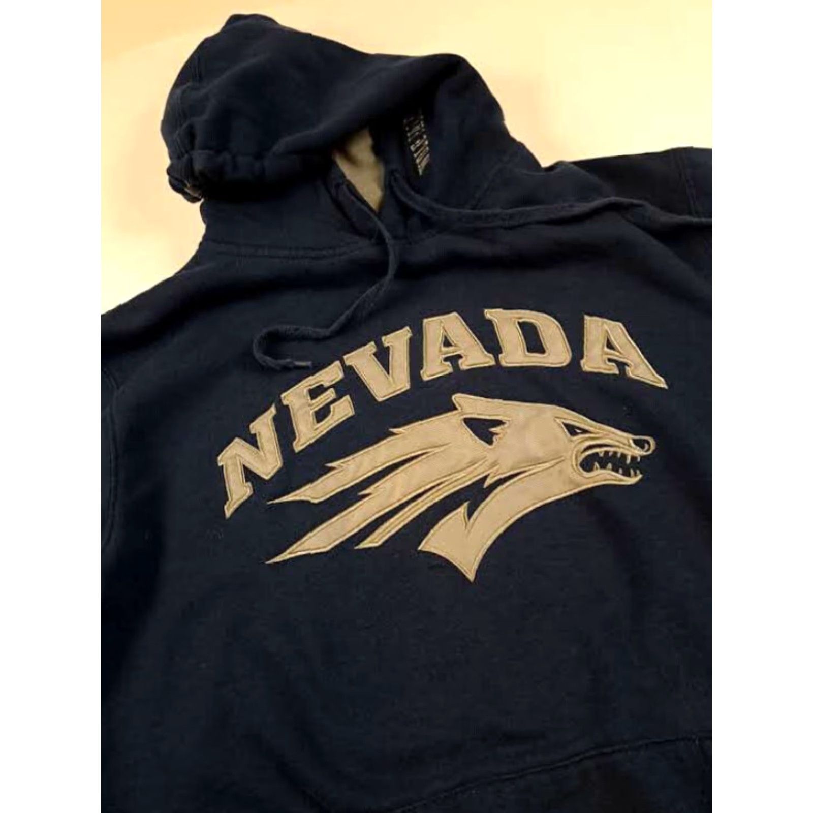 Vintage VINTAGE Stadium Nevada Wolf Pack Stitched Pullover Sweatshirt Hooded Gray Small Men Sports Logo Stadium Hoodie Pullover Mens XS? Size US S / EU 44-46 / 1 - 4 Thumbnail