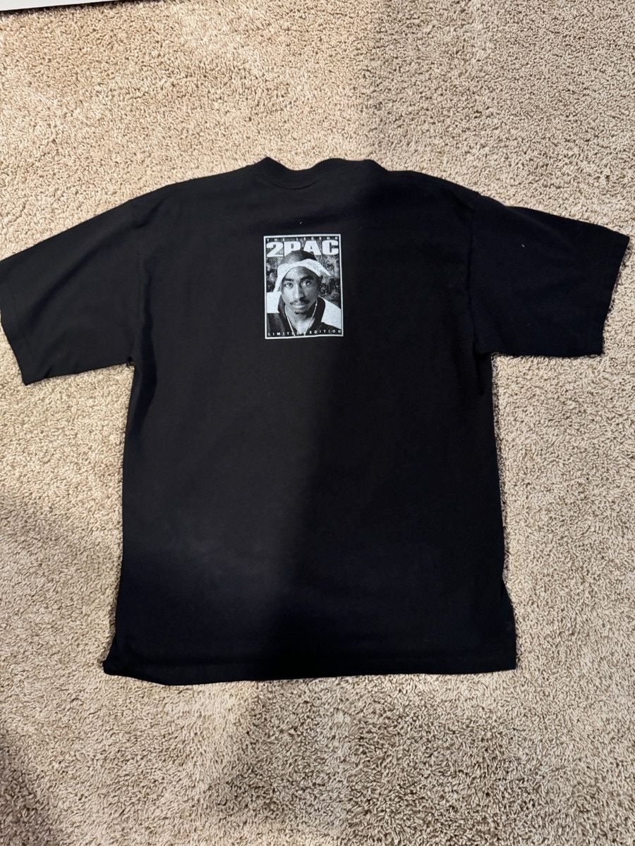 Vintage Tupac tee Size US M / EU 48-50 / 2 - 2 Thumbnail