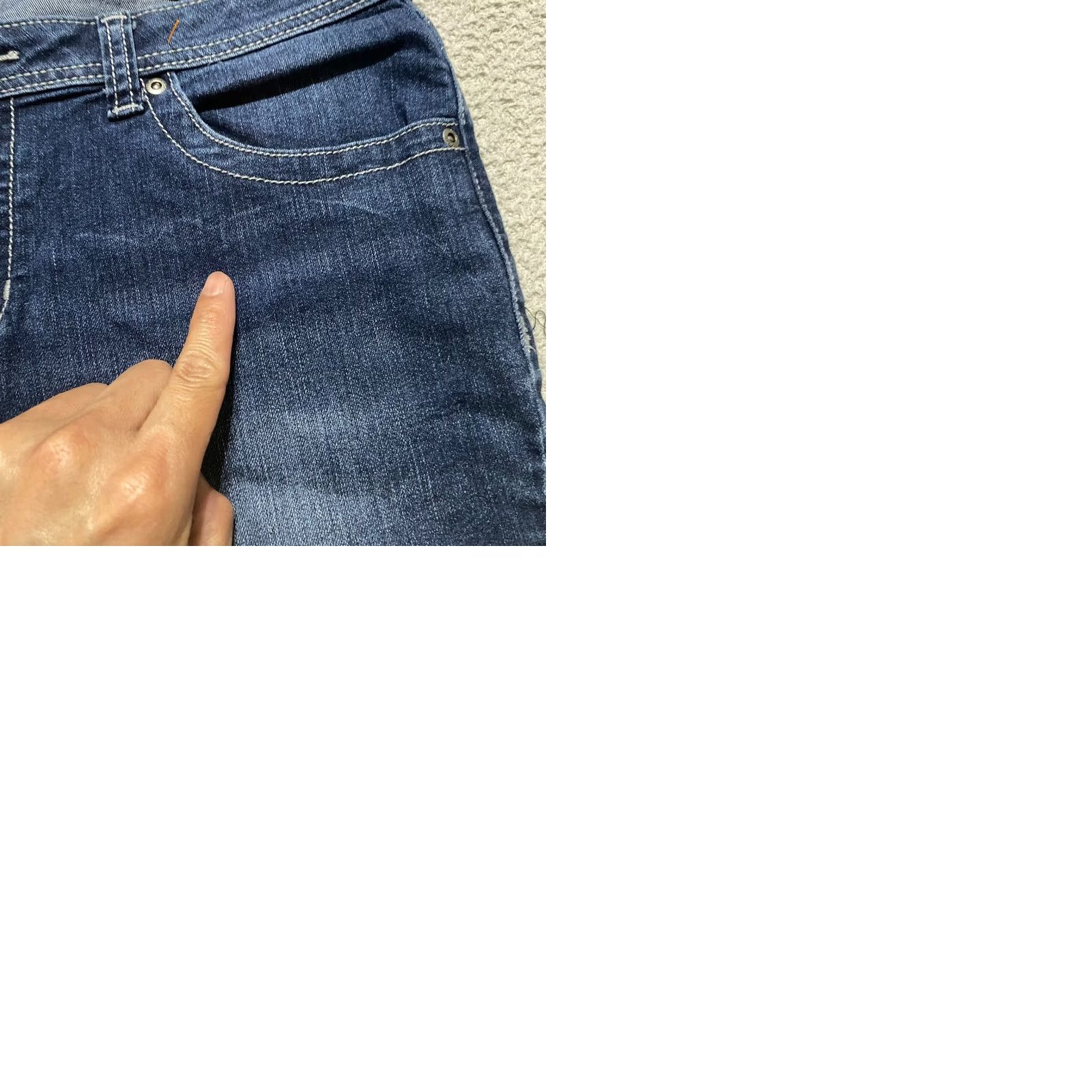 Apt. 9 Apt. 9 Womens Jeans Blue Denim Bootcut Mid Rise 14 Regular 31in Inseam 26in 5-Pocket Solid Denim Size 36" / US 14 / IT 50 - 9 Thumbnail