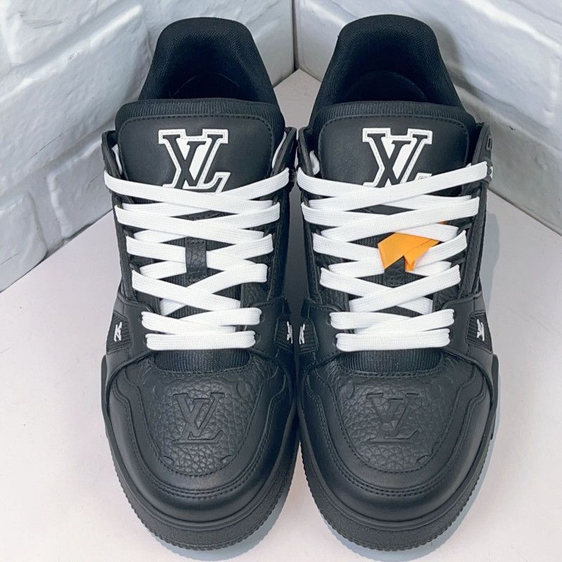 Louis Vuitton Louis Vuitton Trainer Low-Top Fashion Sneakers 0079 Size US 7.5 / EU 40-41 - 1 Thumbnail