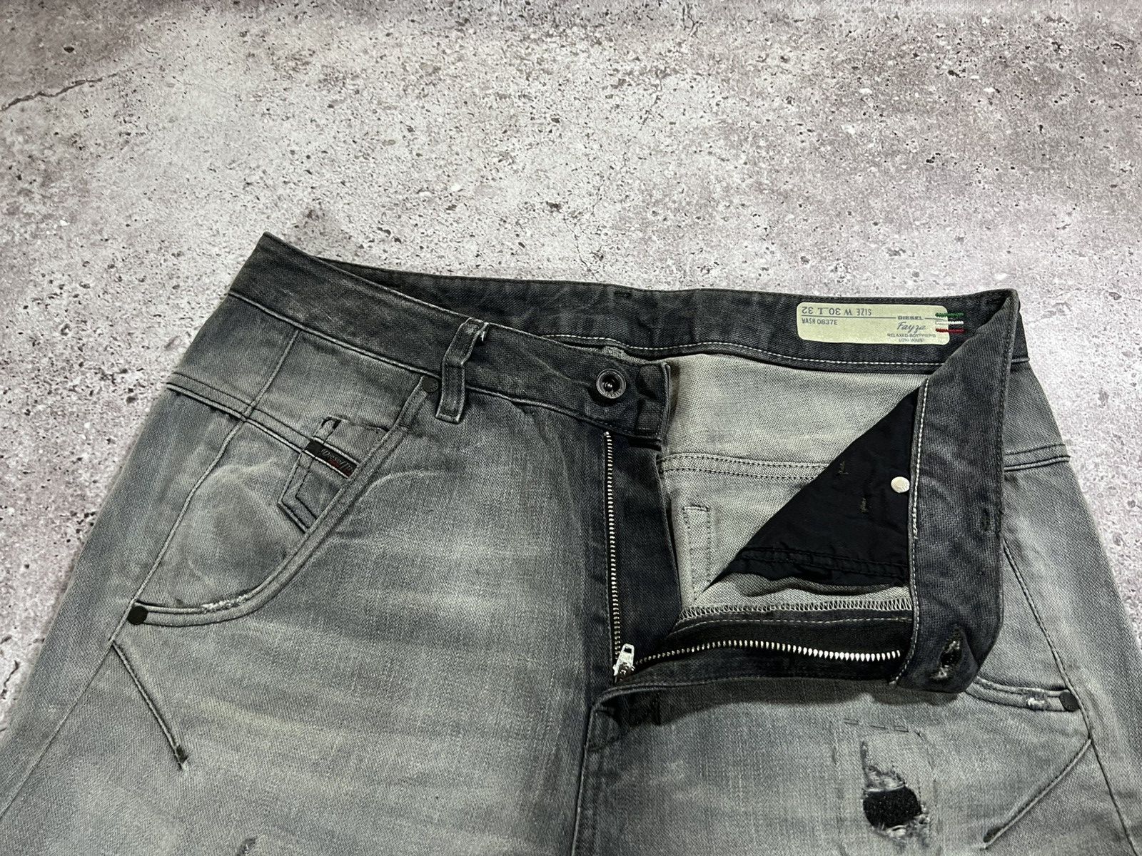 Diesel Vintage Diesel Jeans Distressed Wash Japanese Crazy y2k 90s Size US 32 / EU 48 - 8 Thumbnail