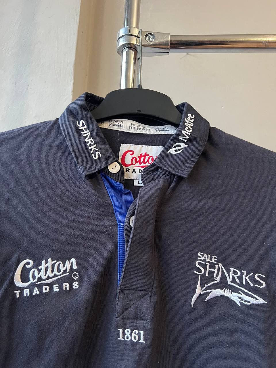 Cotton Traders 2003 SHARKS RFC RUGBY UNION JERSEY SHIRT COTTON TRADERS SZ L Size US L / EU 52-54 / 3 - 4 Thumbnail