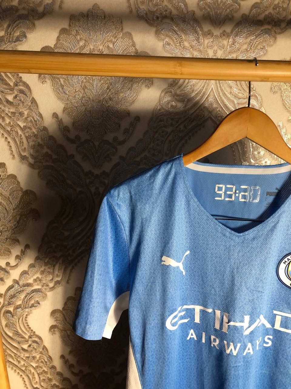 Puma VINTAGE PUMA FC MANCHESTER CITY ENGLAND SOCCER JERSEY RETRO Size US L / EU 52-54 / 3 - 4 Thumbnail