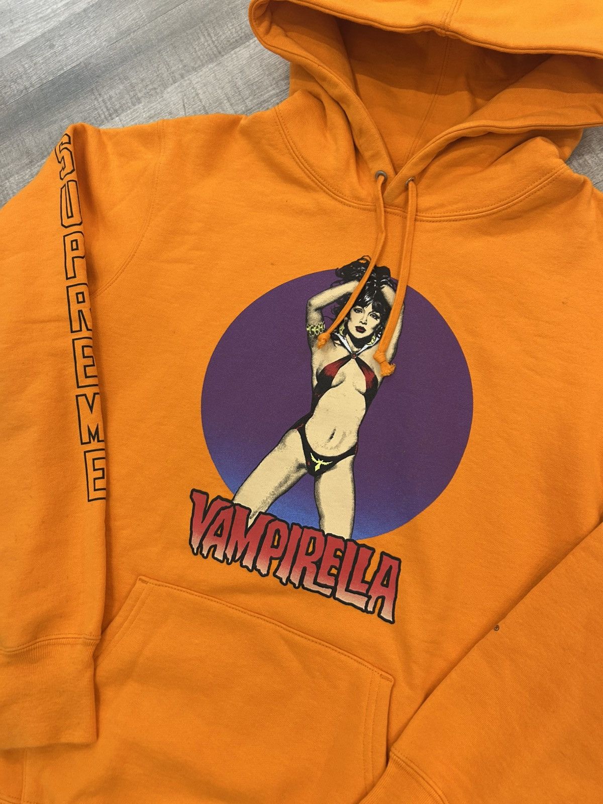 Supreme Supreme Vampirella Hooded Sweatshirt Size US L / EU 52-54 / 3 - 4 Thumbnail
