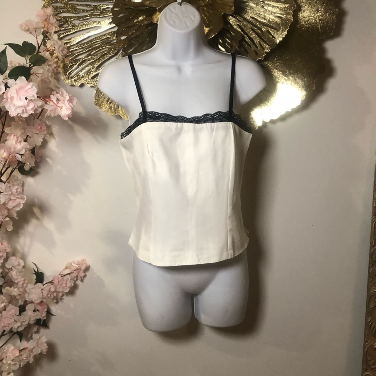 Other Corset style sleeveless top. With lace trim. Size S / US 4 / IT 40 - 6 Thumbnail