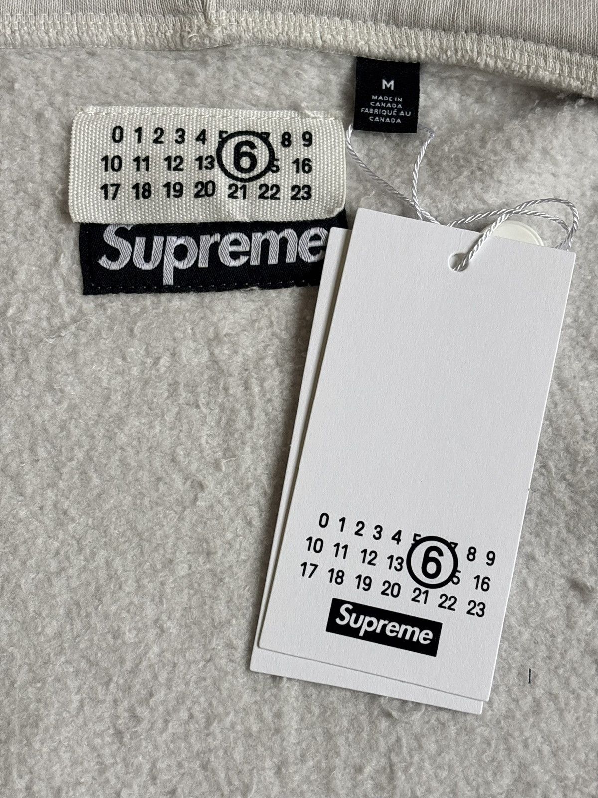 Maison Margiela × Supreme Supreme Maison Margiela Box Logo Zipup Hoodie White Size US M / EU 48-50 / 2 - 14 Thumbnail