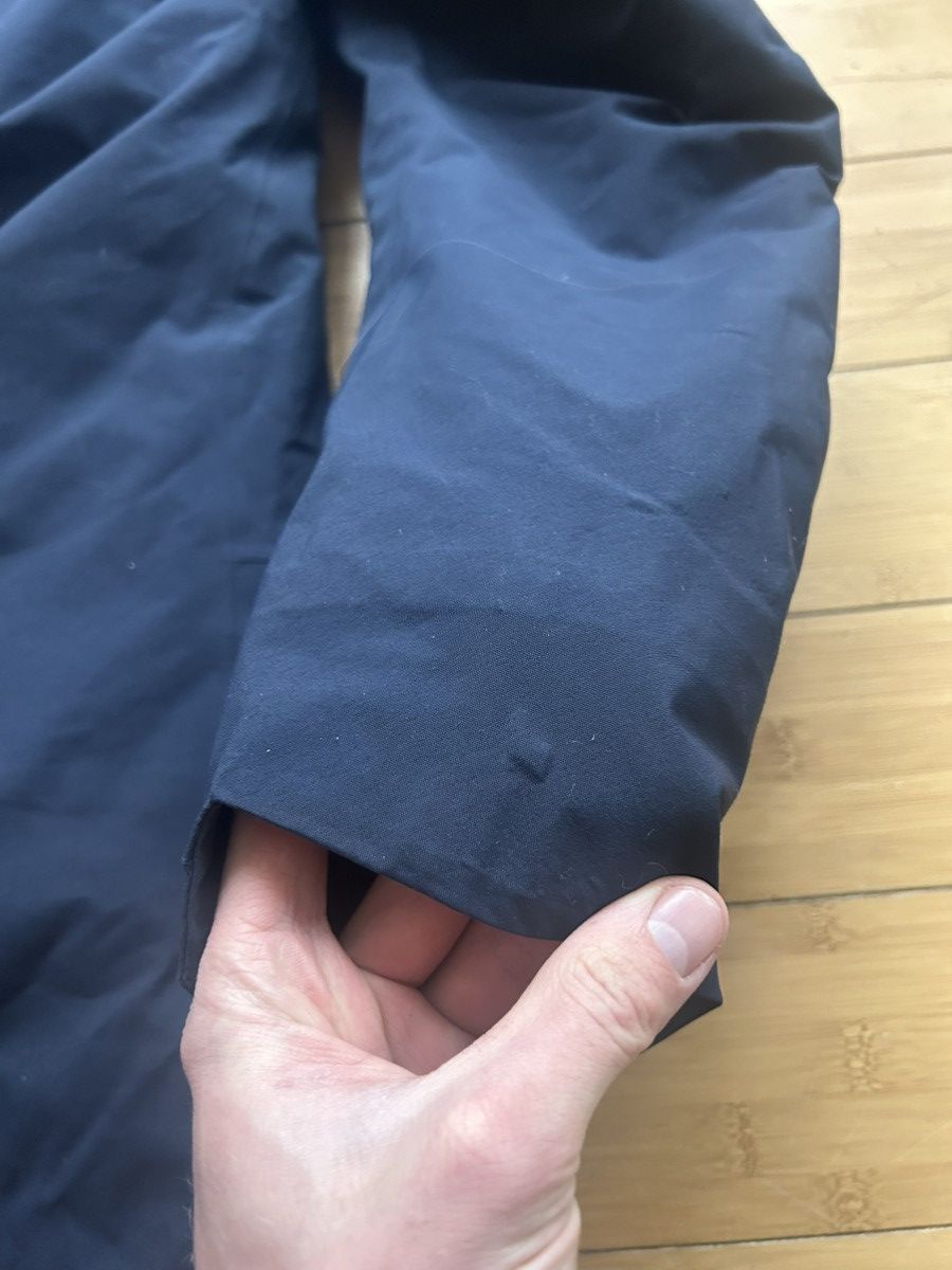 Arc'teryx Arc’teryx Veilance Monitor Down Coat Navy 2016 Size US M / EU 48-50 / 2 - 12 Thumbnail