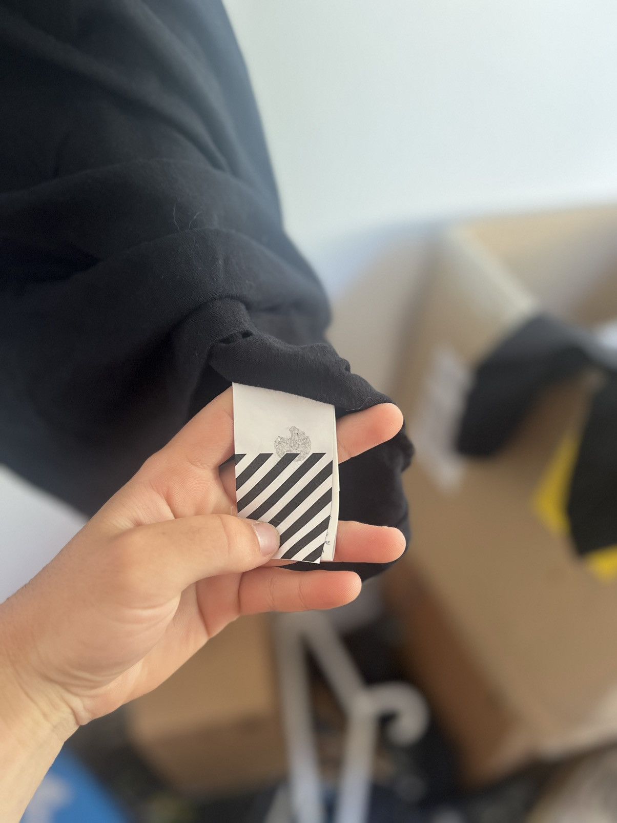 Off-White Off White Unfinished Logo TEE Size US XL / EU 56 / 4 - 11 Thumbnail
