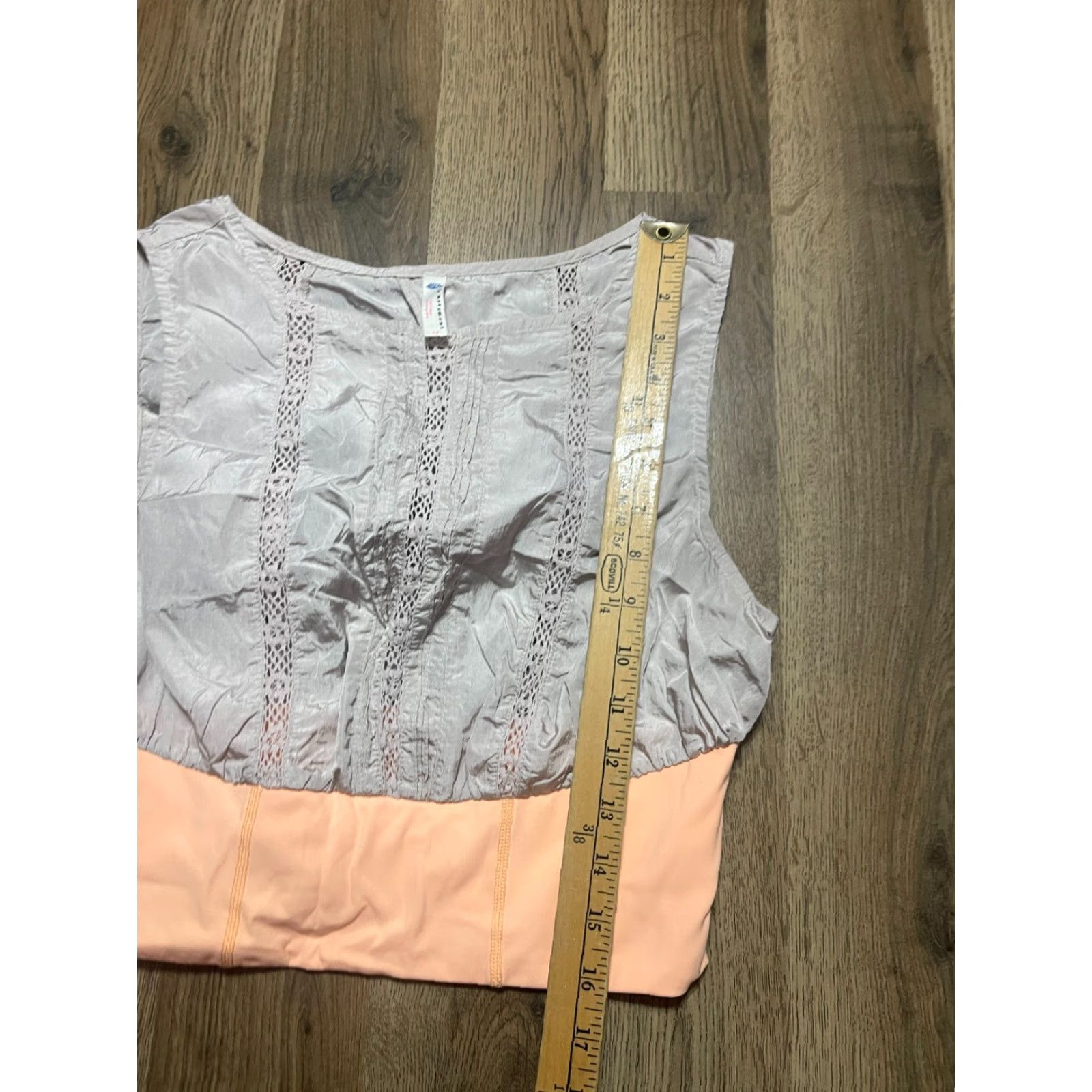 Free People VINTAGE? No. Free People Movement Tank Top Womens S Crop Top Athletic Grey Orange Casual (Note: actual optimized should be one line) Size S / US 4 / IT 40 - 5 Thumbnail