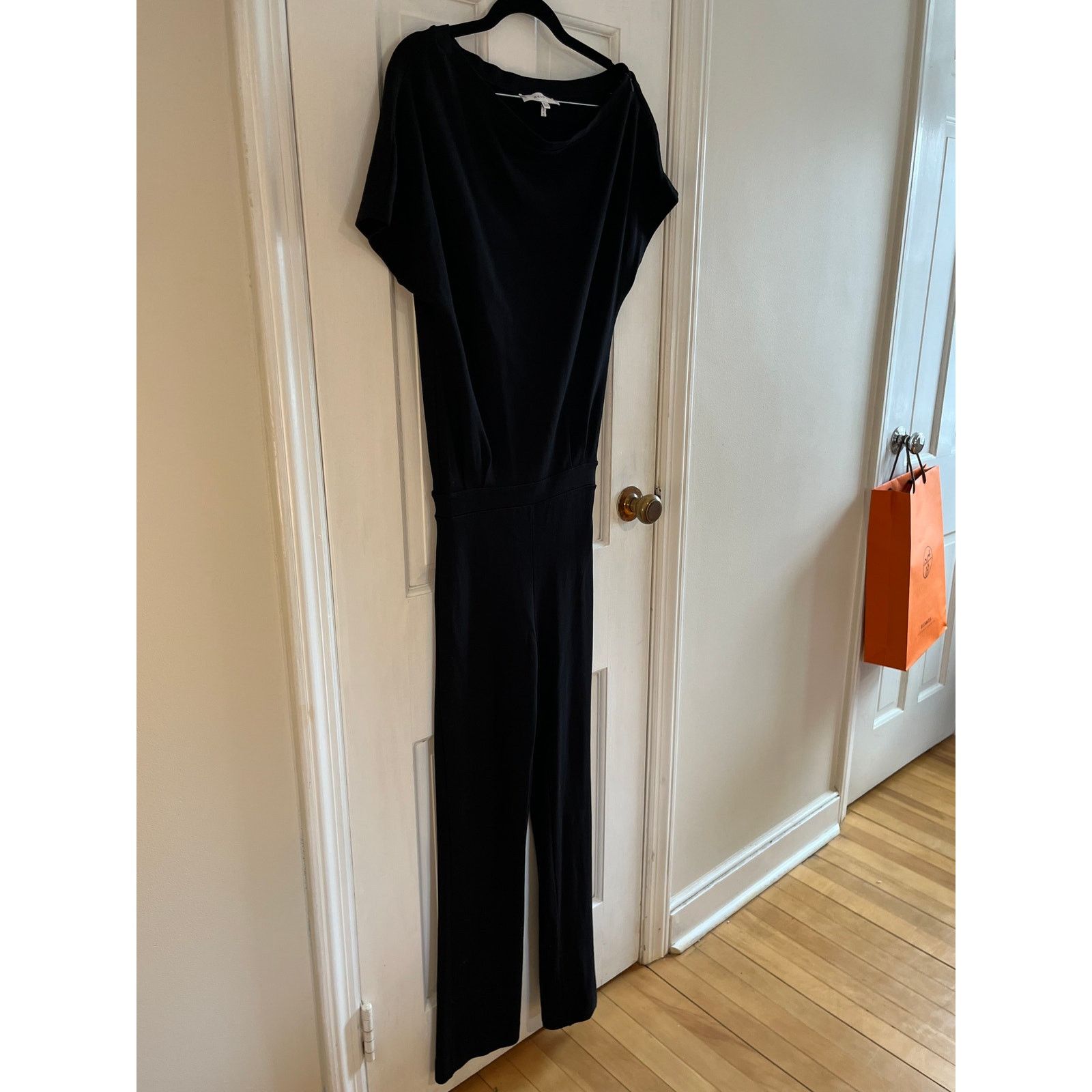 Reiss Reiss London Black Jumpsuit Chic Professional Sz 0 Size 25" / US 0 / IT 36 - 2 Thumbnail