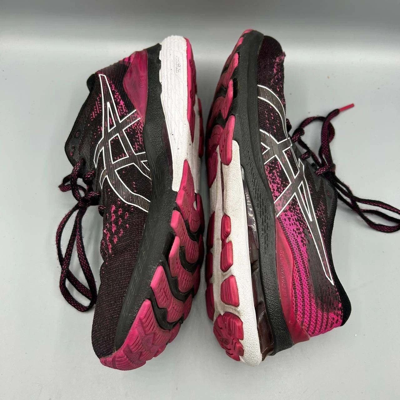 Asics Asics Gel-Kayano 28 Womens Running Shoes 1012B047 6.5 US Size US 6.5 / IT 36.5 - 8 Thumbnail