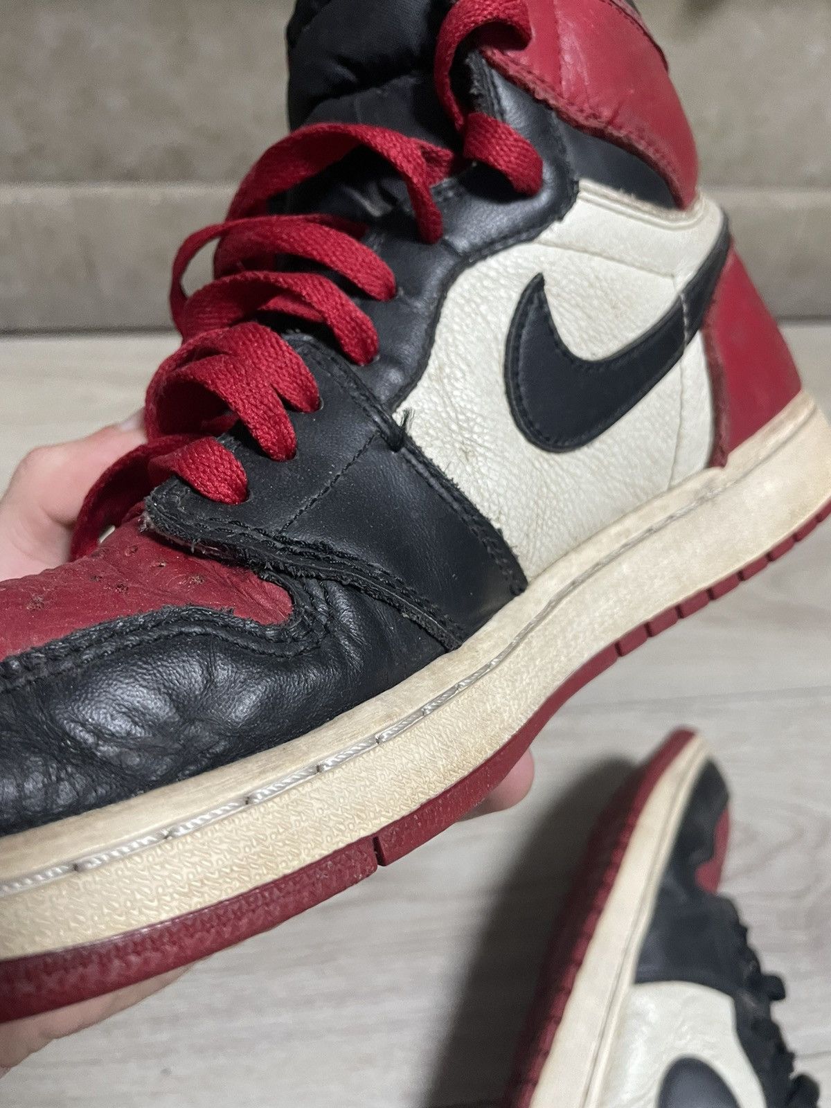 Jordan Brand × Nike Nike Air Jordan 1 Retro OG High “Bred Toe” Size US 9 / EU 42 - 10 Thumbnail