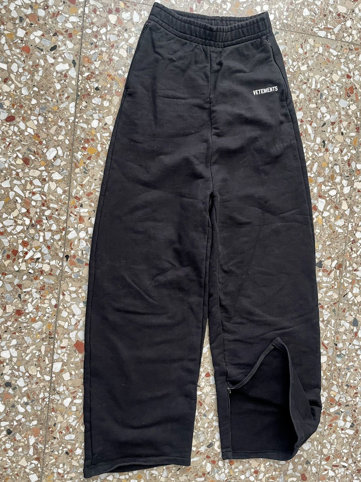 Vetements VETEMENTS ORIGINAL ARCHIVE PIECE Size 30" / US 8 / IT 44 - 1 Thumbnail