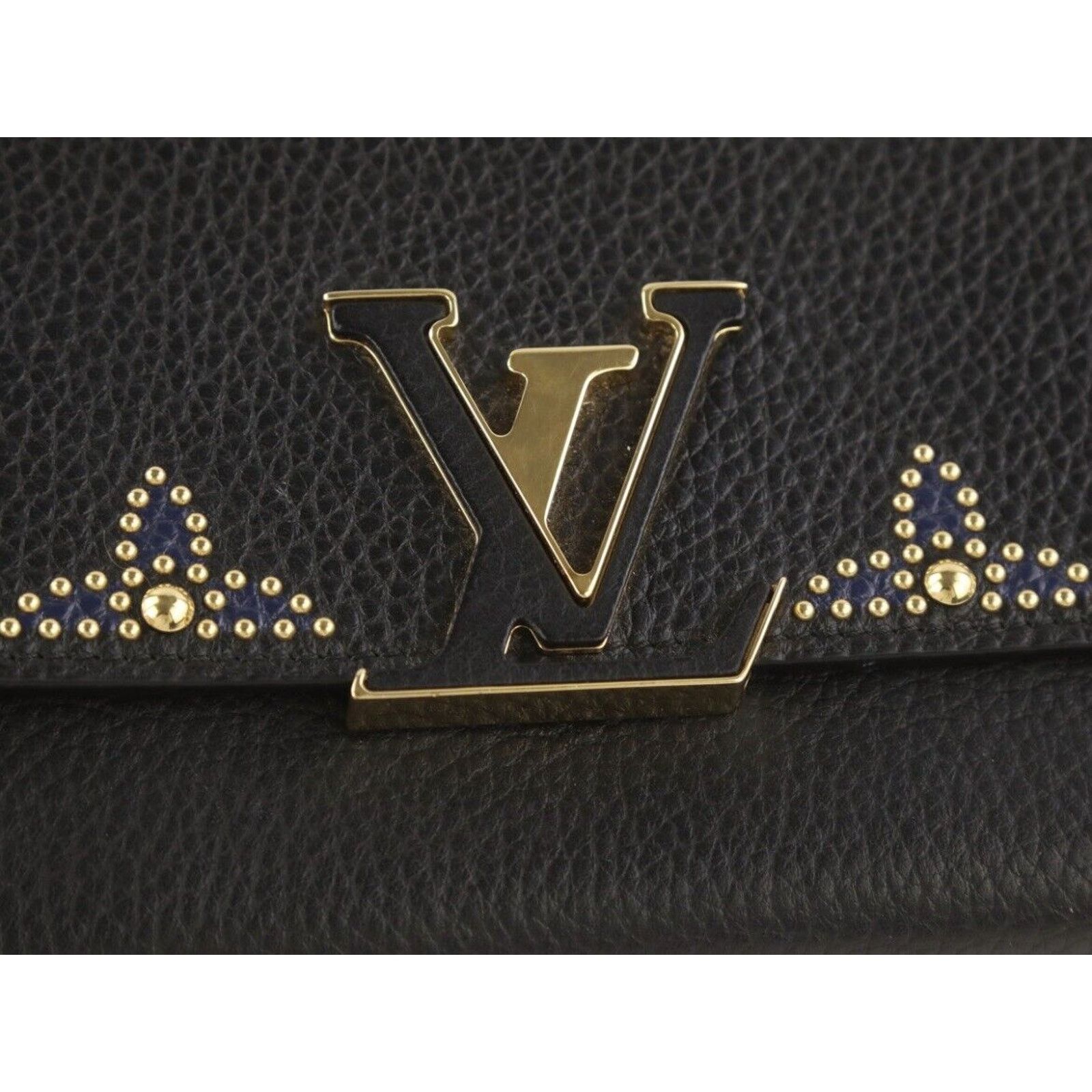 Louis Vuitton Authentic Louis Vuitton Capucines Wallet Taurillion Leather Size ONE SIZE - 8 Thumbnail