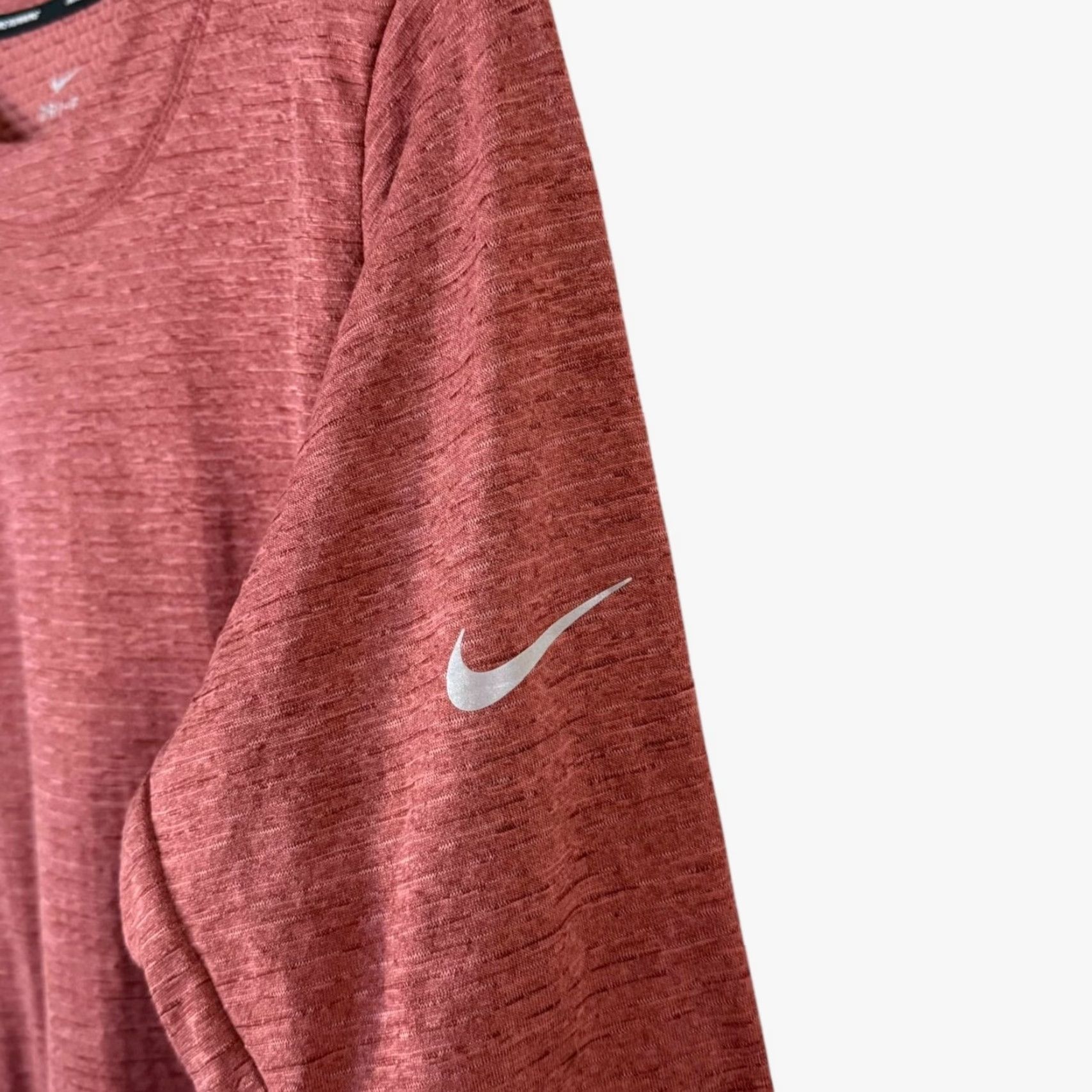 Nike Nike Sphere Element Running Shirt Rust Red Women's M Athletic Activewear Size M / US 6-8 / IT 42-44 - 7 Thumbnail