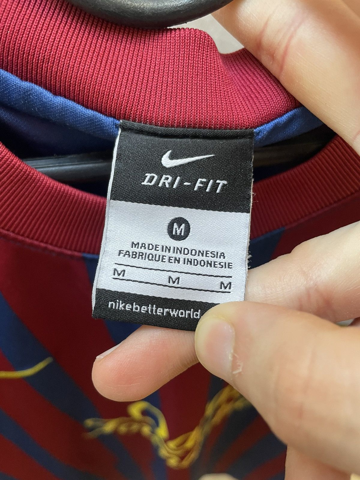 Nike × Vintage BARCELONA 2011 2012 HOME FOOTBALL SHIRT SOCCER JERSEY NIKE Size US M / EU 48-50 / 2 - 9 Thumbnail