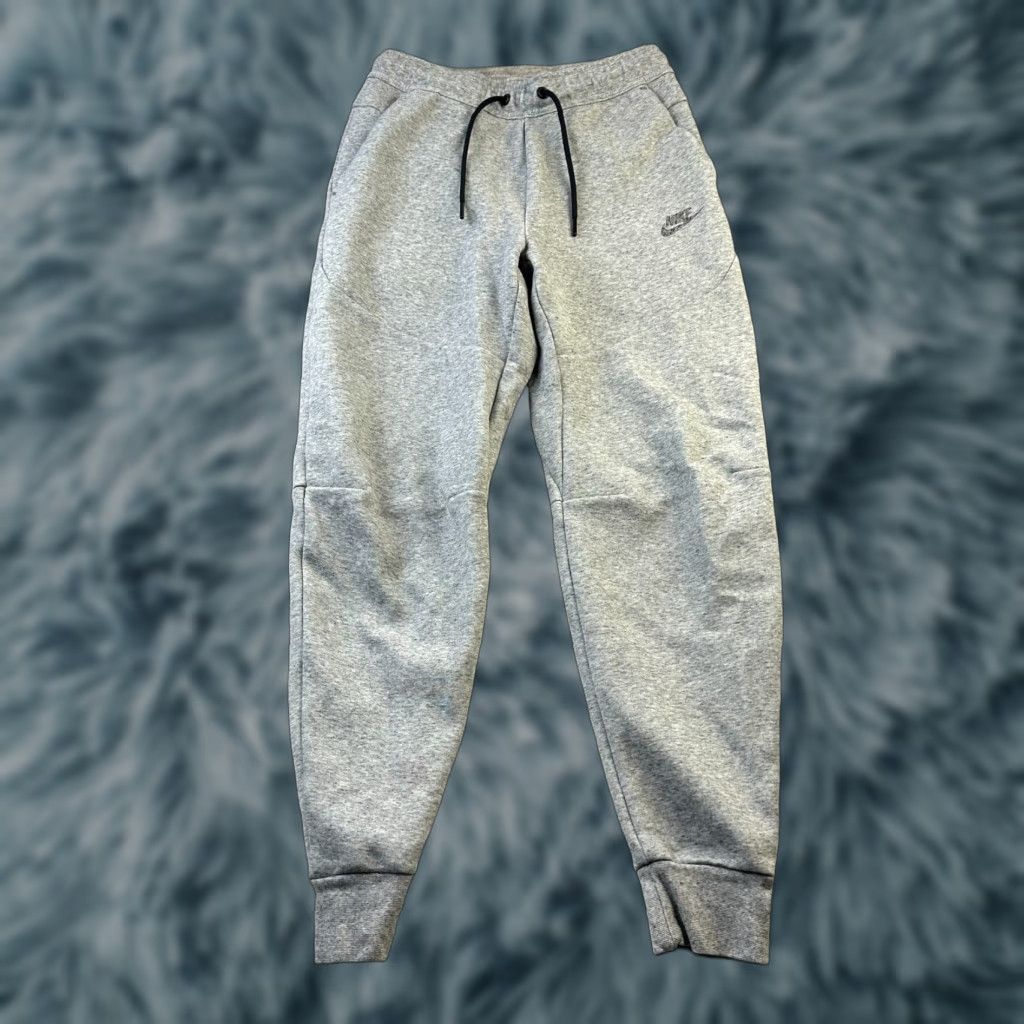 Nike Nike Tech Fleece Pants Joggers Slim Cross Training Gym & Running Black? Gray? (Need to stick to original words only) Size US 29 - 1 Thumbnail