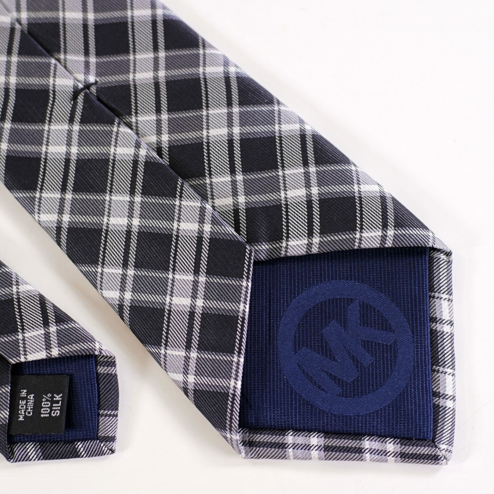 Michael Kors Michael Kors Gray Silver Plaid Woven Silk Tie Size ONE SIZE - 6 Thumbnail