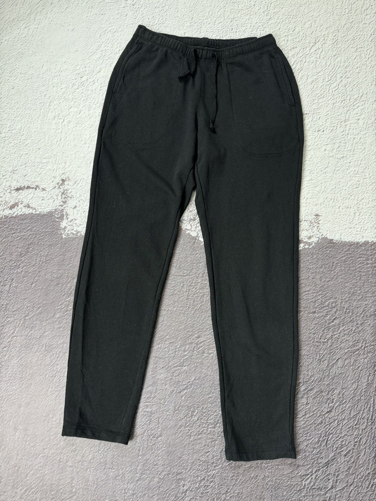 Japanese Brand Uniqlo black basic blank sweatpants Size US 34 / EU 50 - 2 Thumbnail