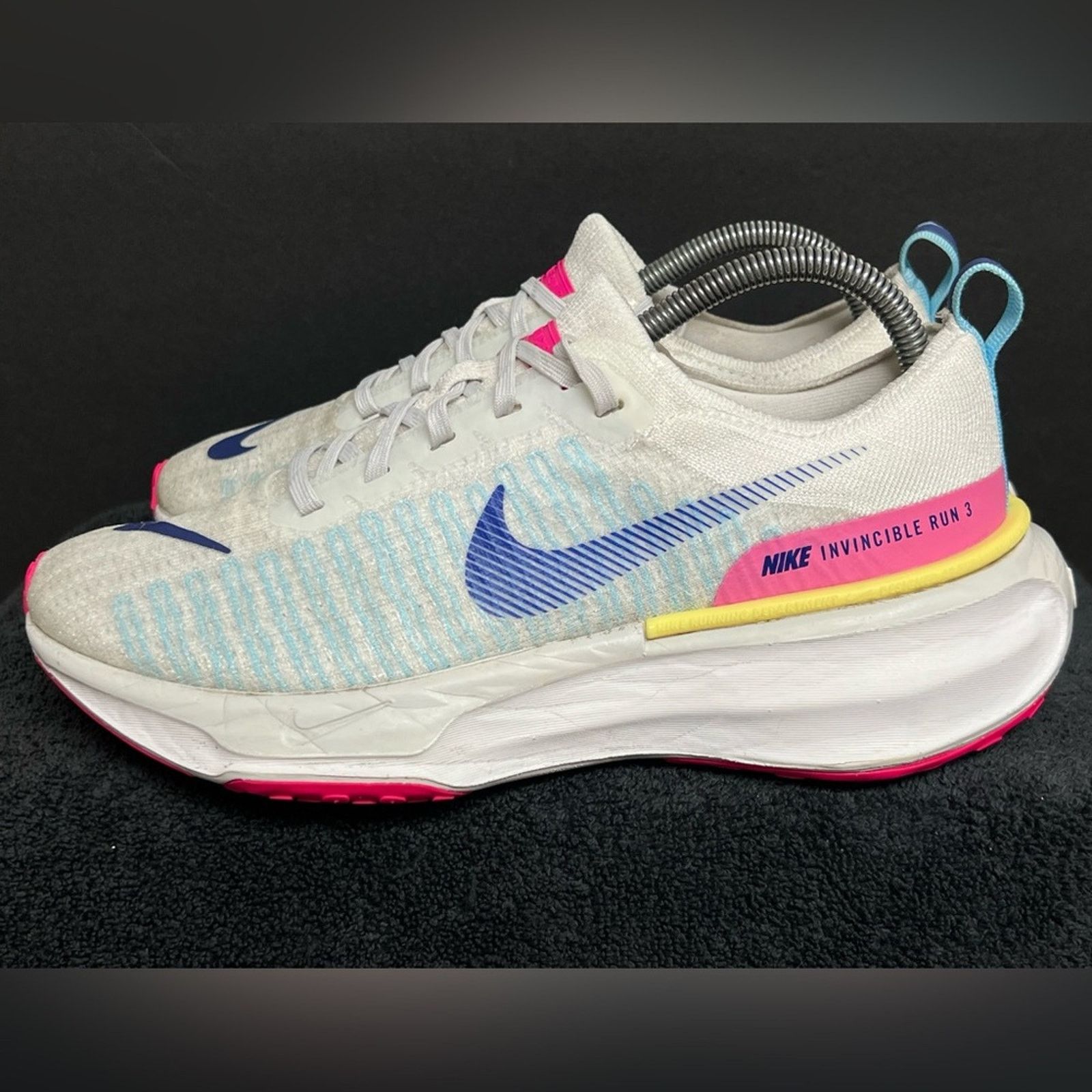 Nike Nike ZoomX Invincible Run Flyknit 3 Resolutions Size 8 Shoes Size US 8 / EU 41 - 1 Thumbnail
