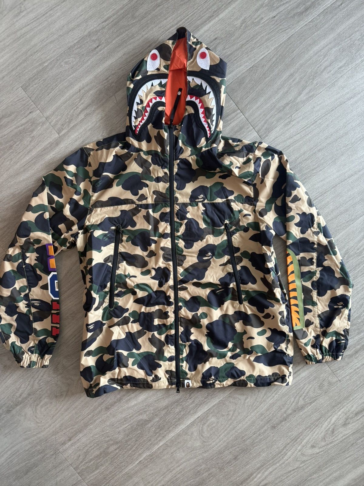 Bape Bape Yellow Camo Shark Windbreaker Size US XL / EU 56 / 4 - 5 Thumbnail