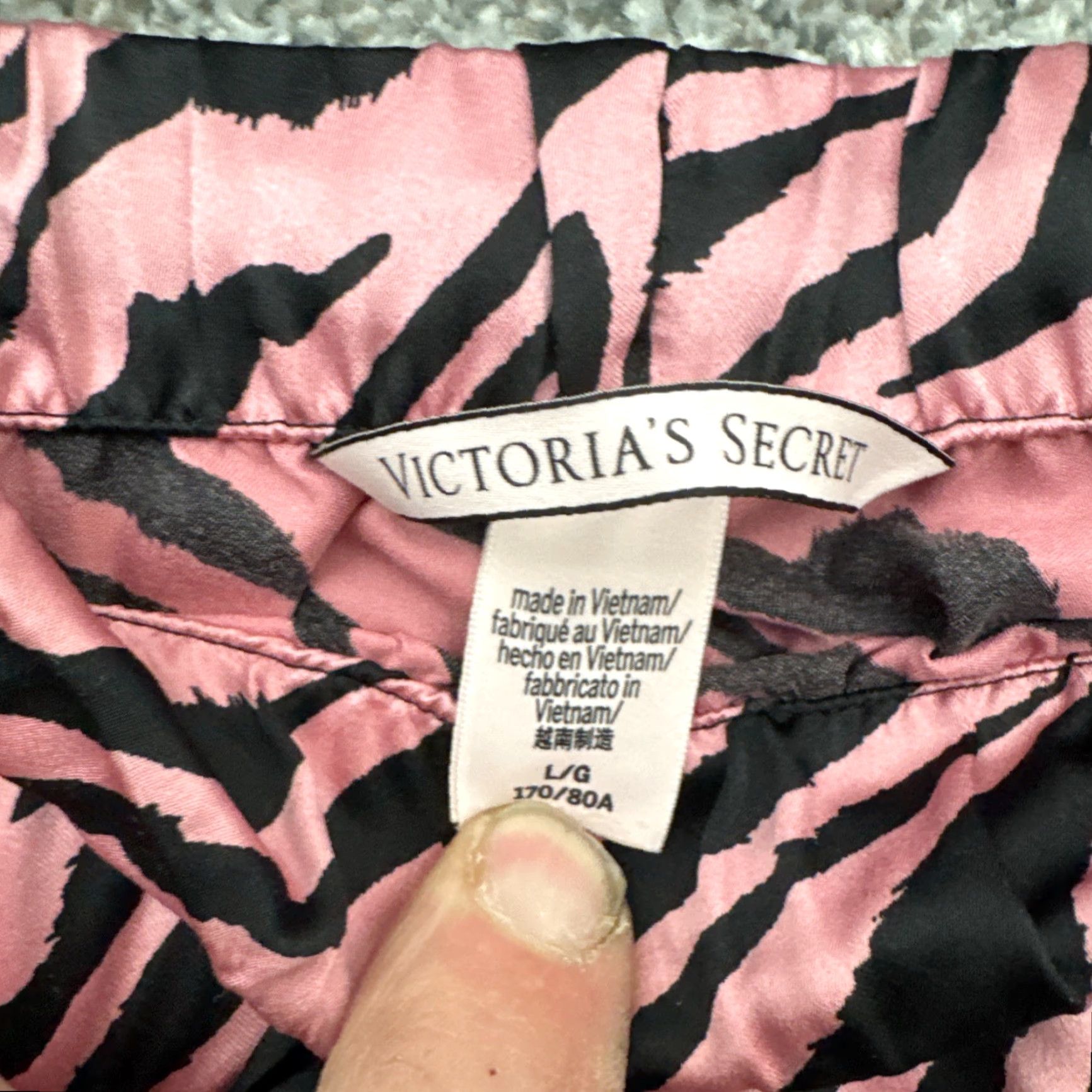 Victoria's Secret VICTORIA'S SECRET Pajama Pants Women L Multicolor Satin Zebra Print Chic Barbiecore Mob Wife Animals Zebra Satin 100% Polyester Size 36" / US 14 / IT 50 - 6 Thumbnail