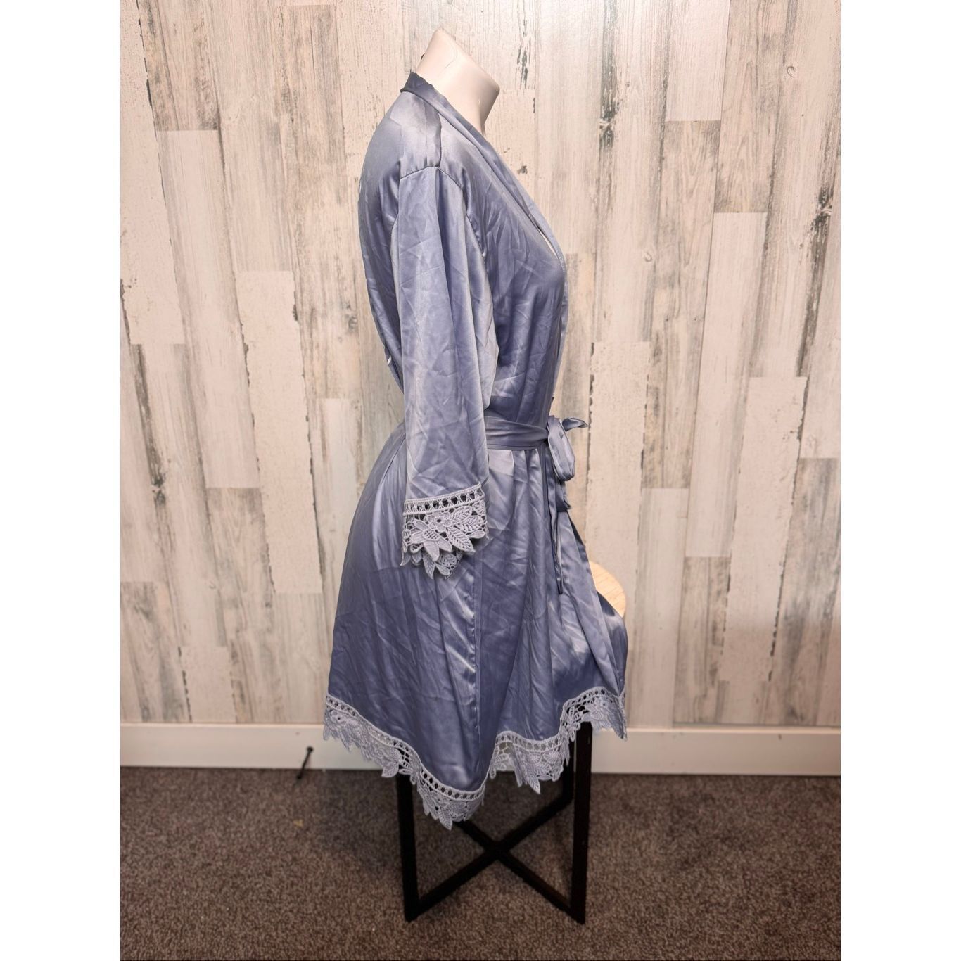 Other Mother of the Bride Blue Satin Lace Trim Robe Size ONE SIZE - 7 Thumbnail