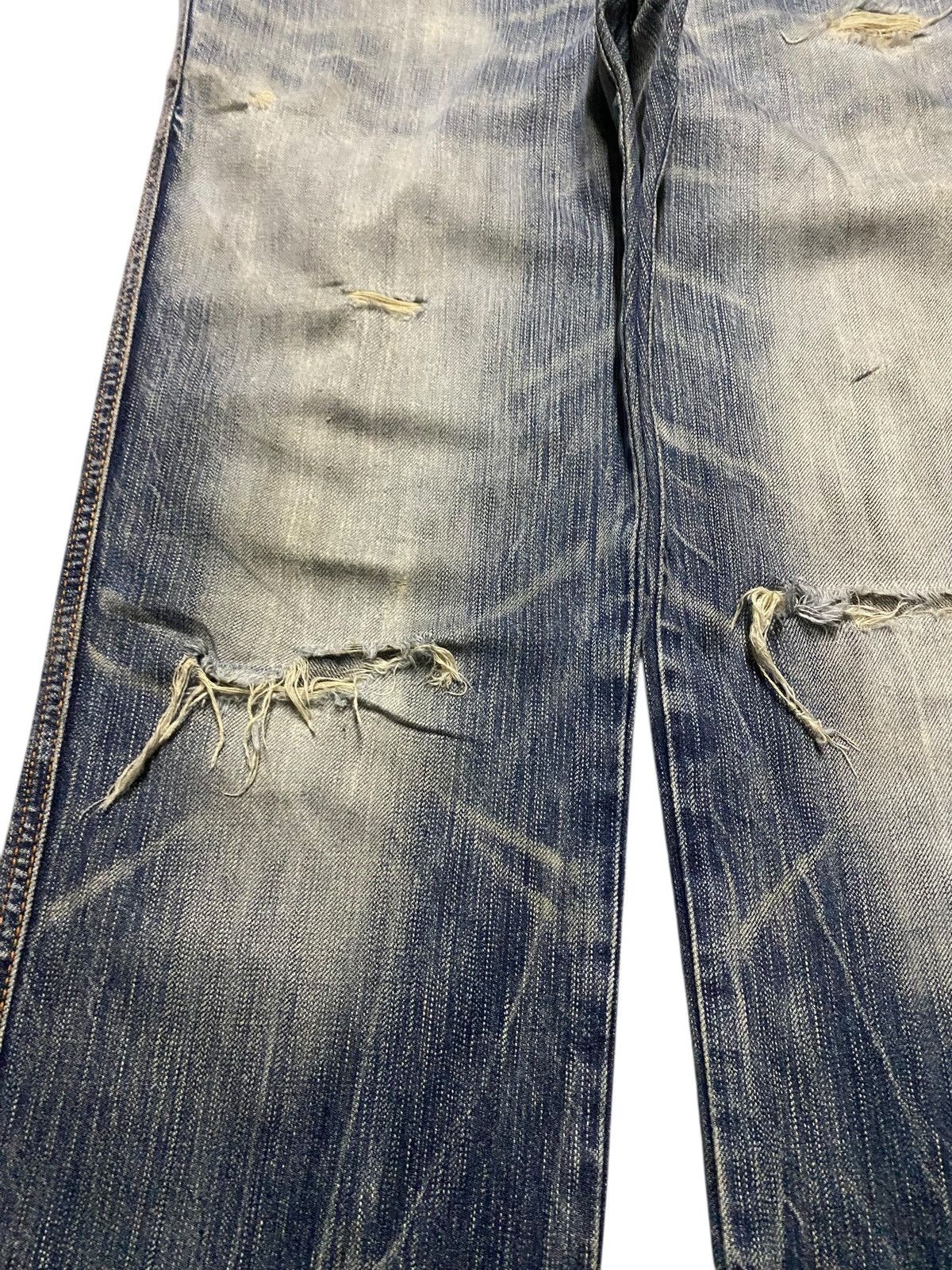 Edwin Vintage Japanese Brand Edwin Bluetrip Distressed Loose Jeans Size US 29 - 7 Thumbnail