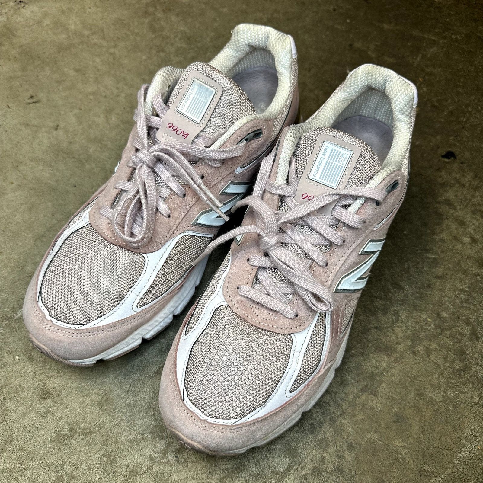 New Balance New Balance 990v4 'Breast Cancer Awareness' Size US 11.5 / EU 44-45 - 2 Thumbnail