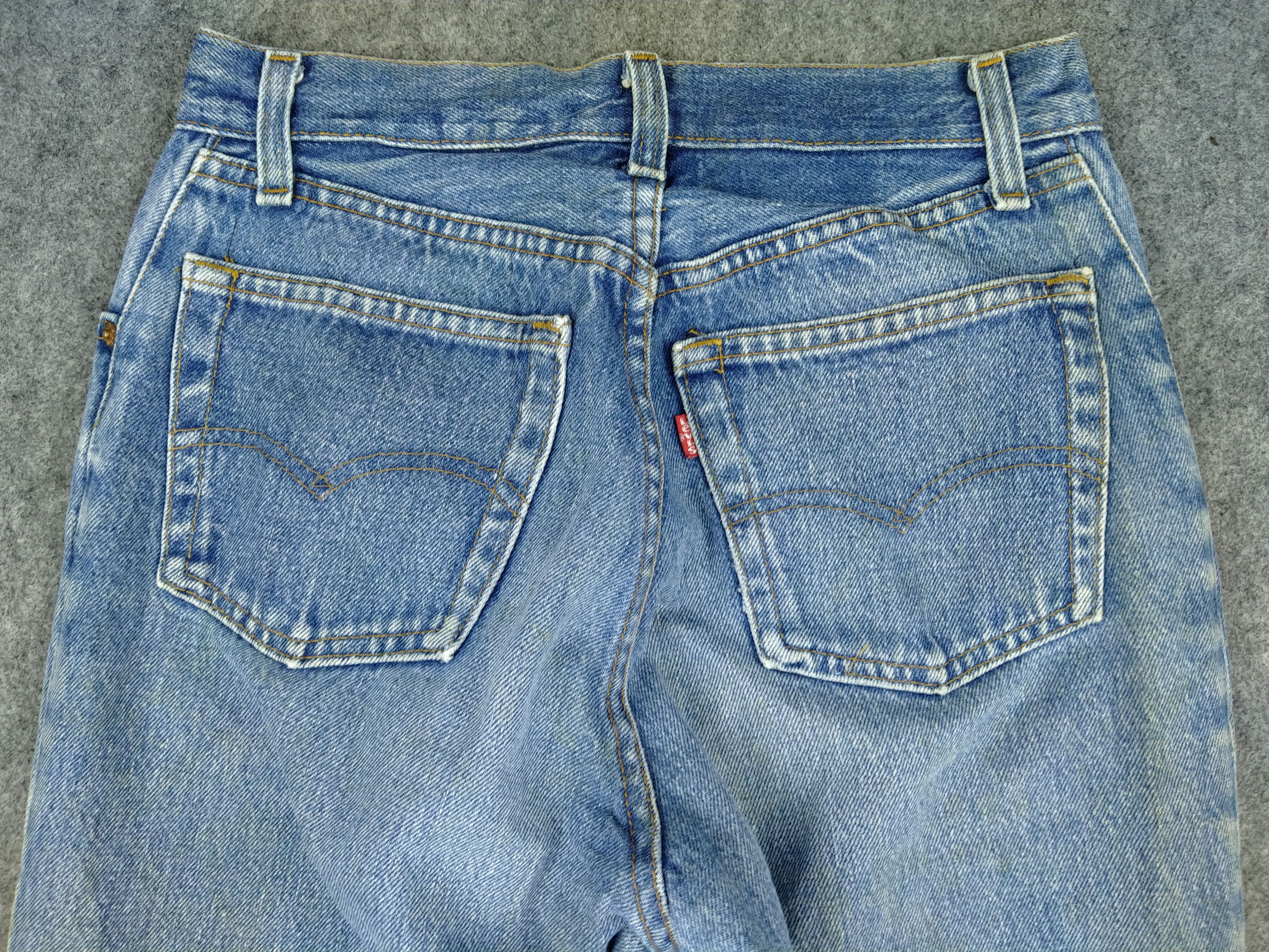 Japanese Brand 80s Faded Blue Vintage Levi's 501 Denim 26 x 30 -JN519 Size US 26 / EU 42 - 4 Thumbnail