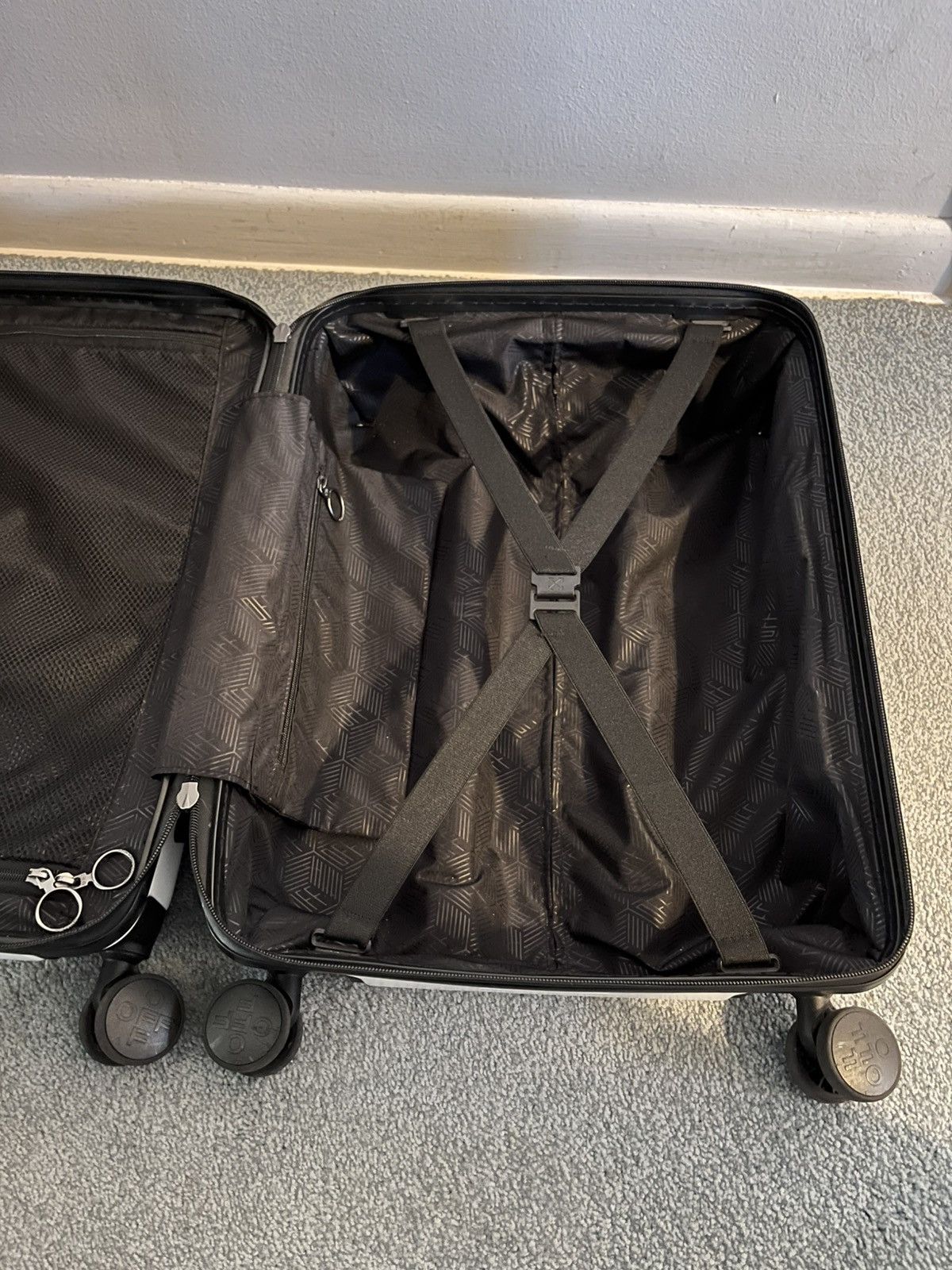 Off-White Off white “for travel” WHITE suitcase RARE Size ONE SIZE - 14 Thumbnail