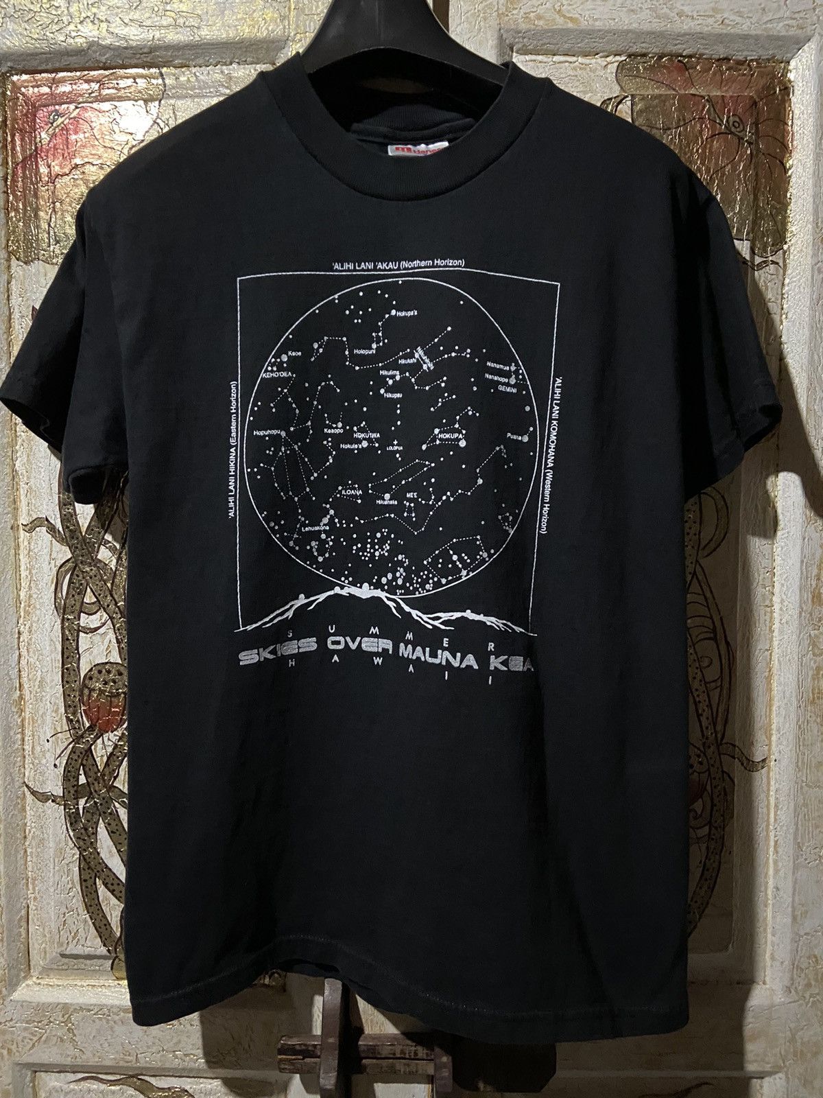 Vintage Vintage Hawaii skies over mauna kea black t shirt xl unisex Size XL / US 12-14 / IT 48-50 - 1 Thumbnail