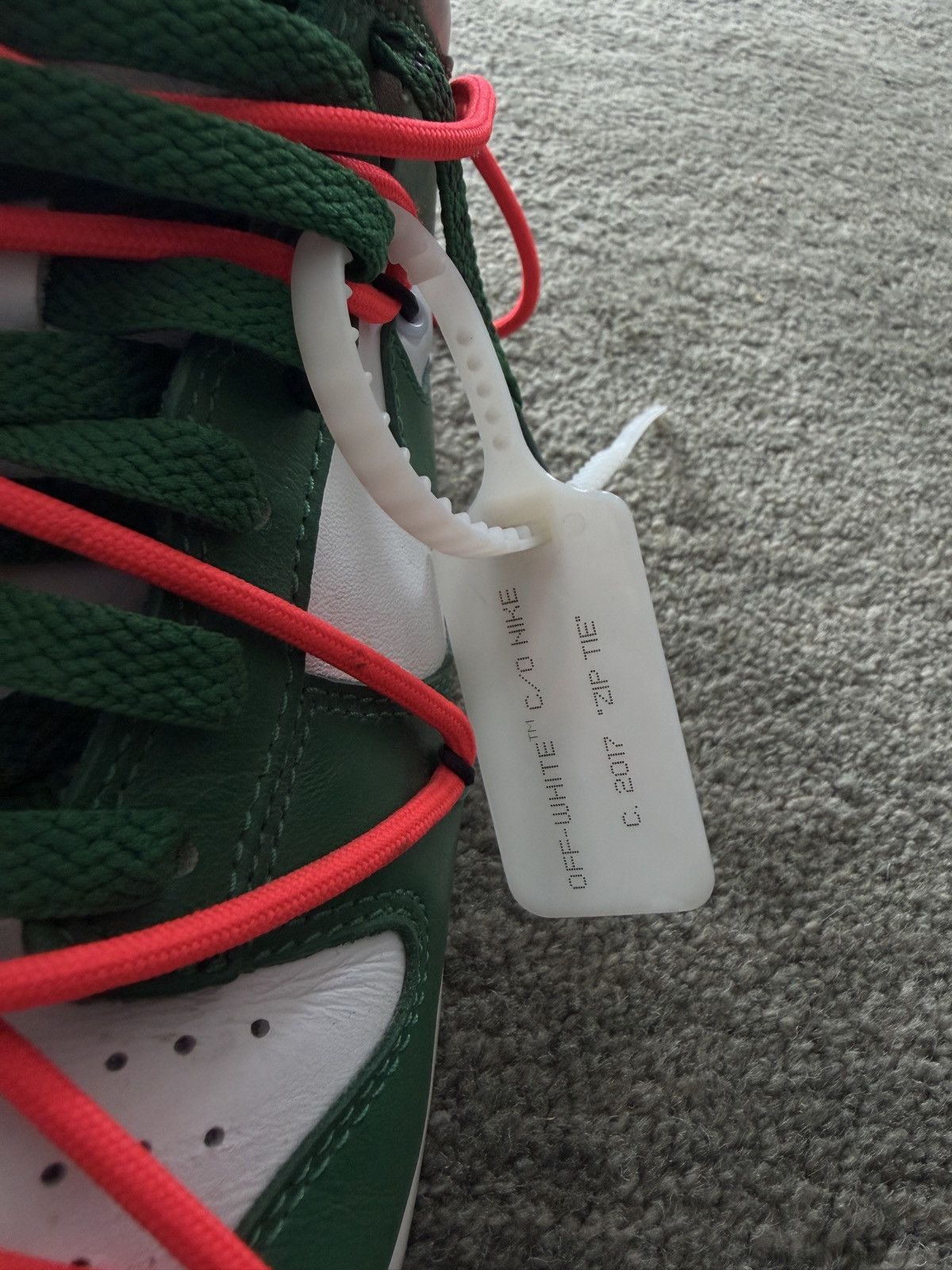 Nike × Off-White OFF WHITE X NIKE DUNK LOW PINE GREEN Size US 9.5 / EU 42-43 - 6 Thumbnail