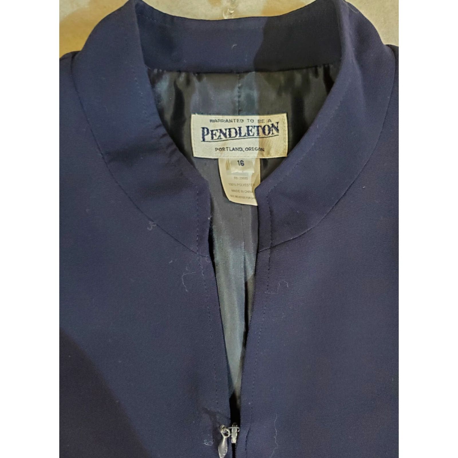 Pendleton VINTAGE Pendleton Signature Blazer/Suit Coat Women's Sz 12 -Full Zip - Dark Blue Size XL / US 12-14 / IT 48-50 - 3 Thumbnail