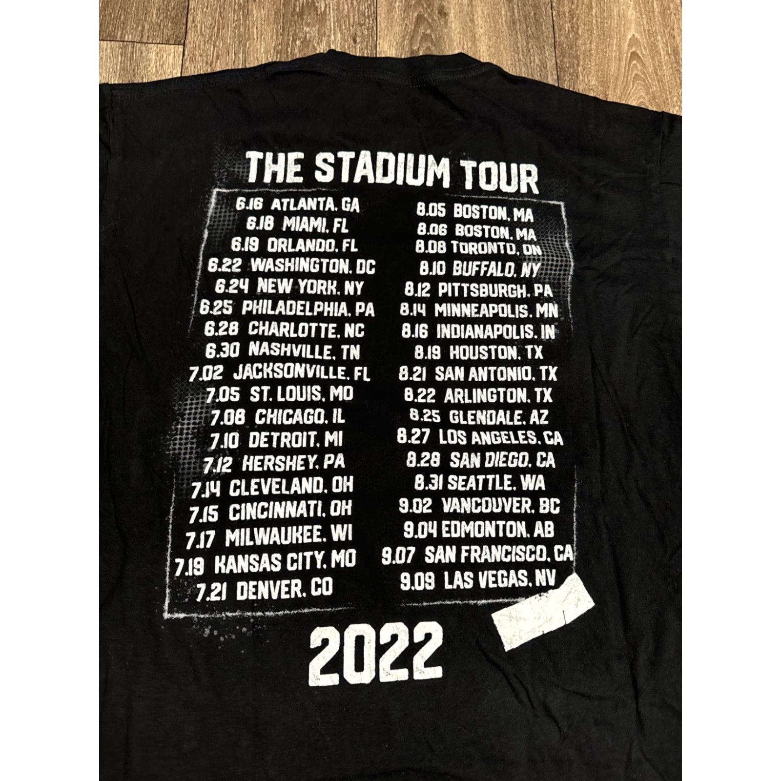 Doublet Motley Crue Stadium Tour 2022 Double-Sided Band Music T-Shirt L Men Black Large Size US L / EU 52-54 / 3 - 7 Thumbnail