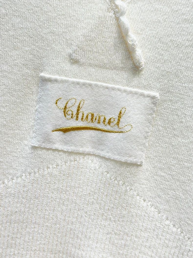 Chanel Chanel 24K autumn and winter beige gold letter pattern V-n Size XXS / US 00 / IT 34 - 5 Thumbnail