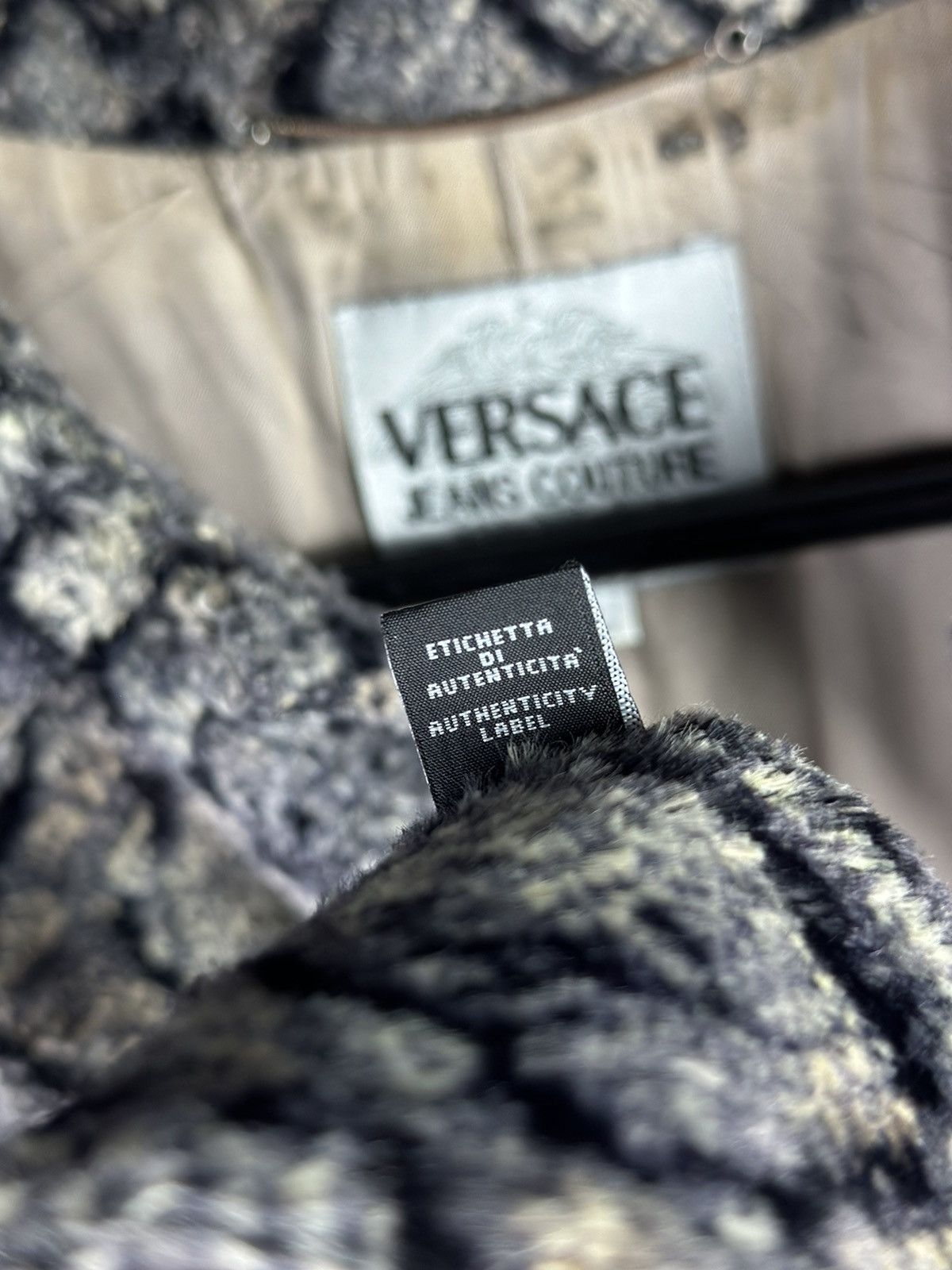 Versace Jeans Couture × Vintage Versace Jeans Couture Vintage Fur Trench Coat Size L / US 10 / IT 46 - 9 Thumbnail